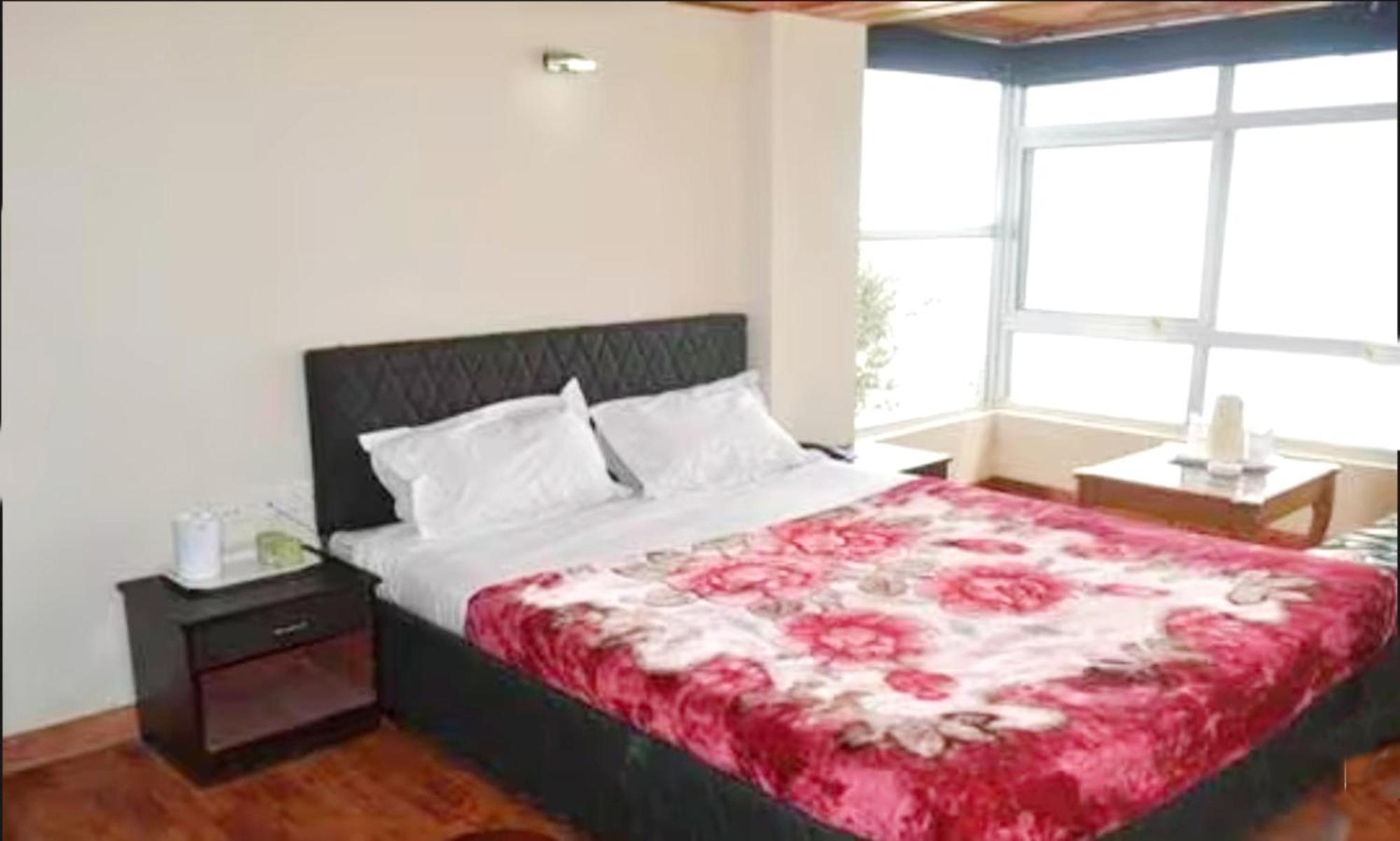 Dreamland Darjeeling Hotel
