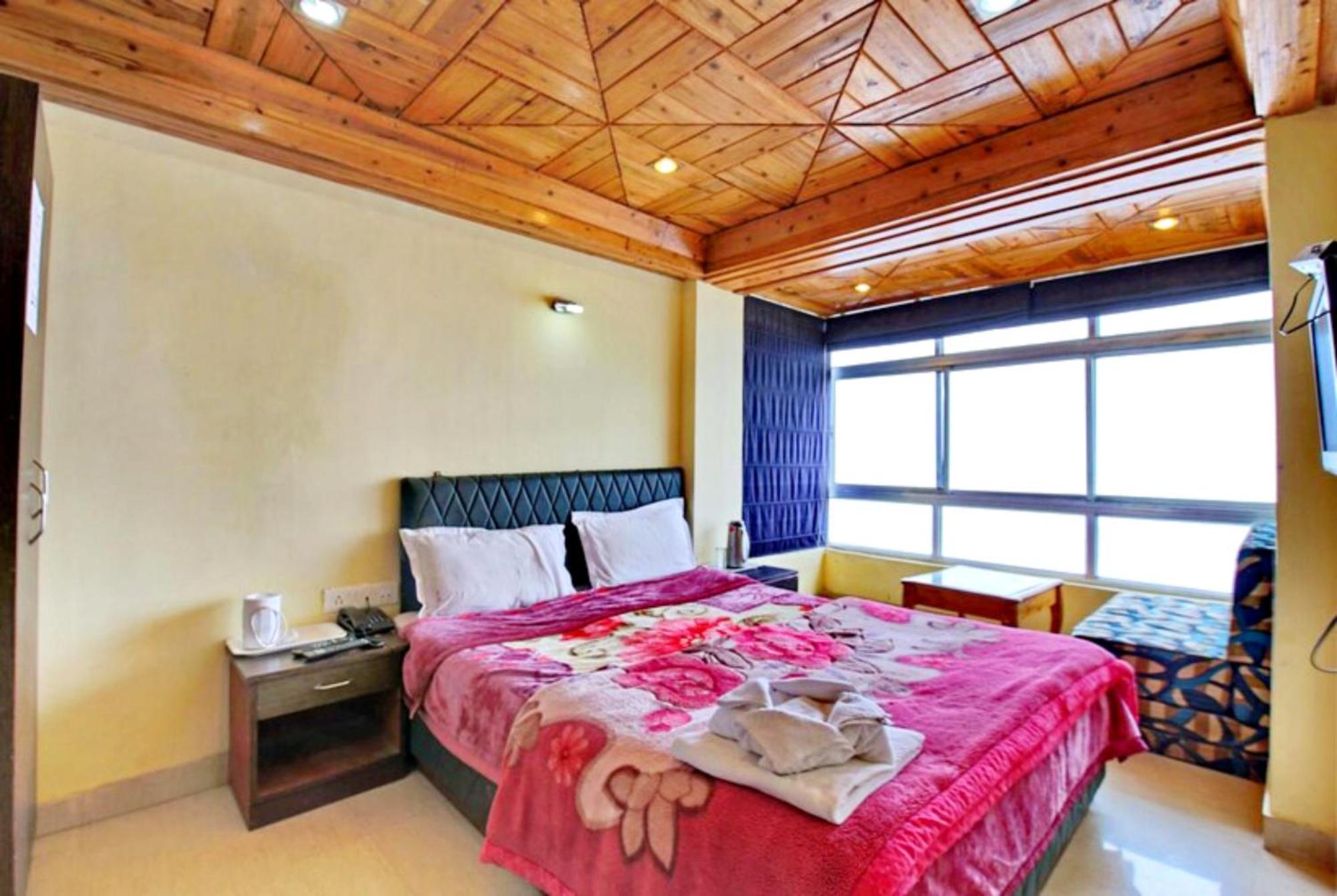 Dreamland Darjeeling Hotel