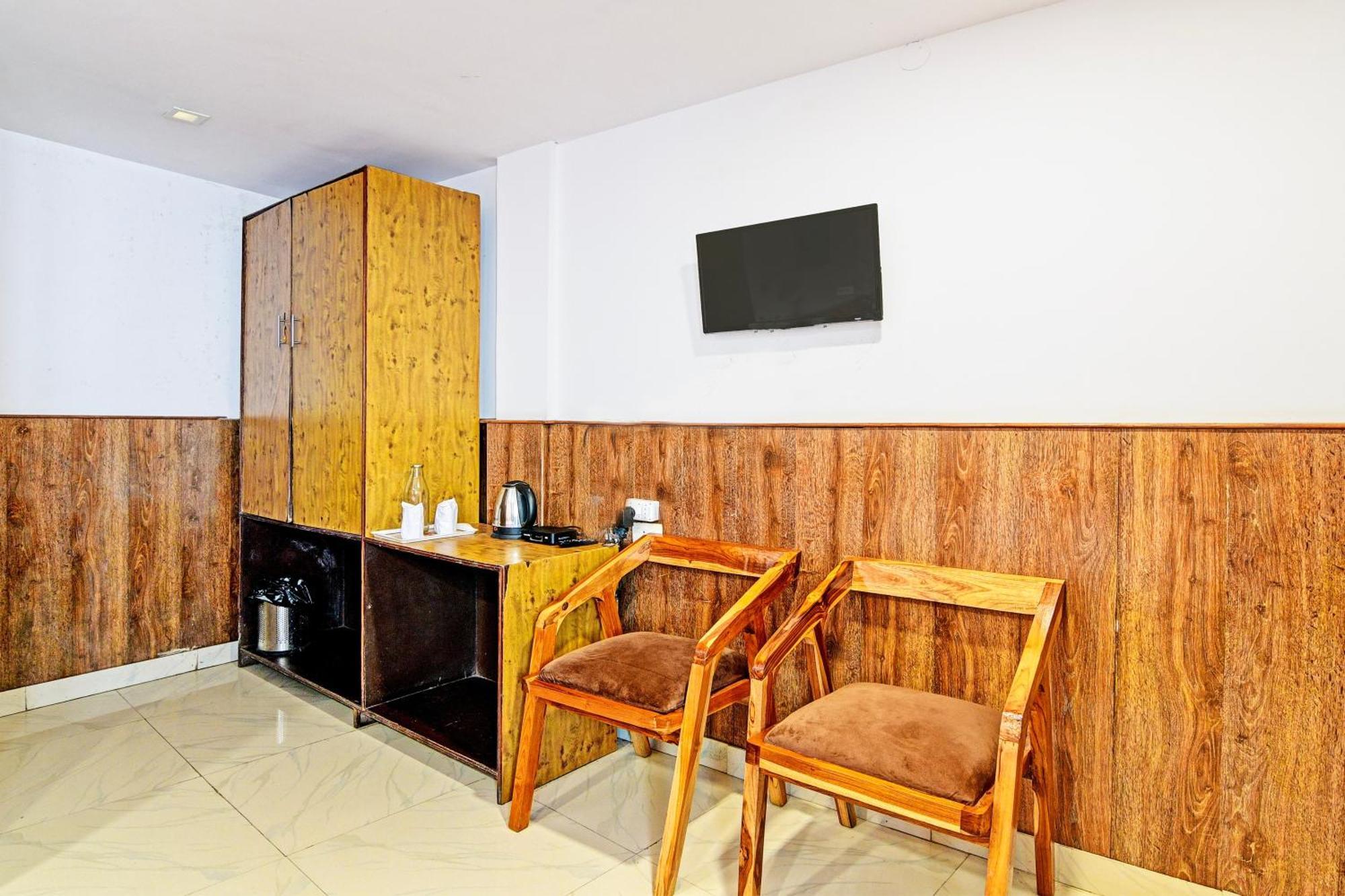Hotel O Shanti Palace 3*