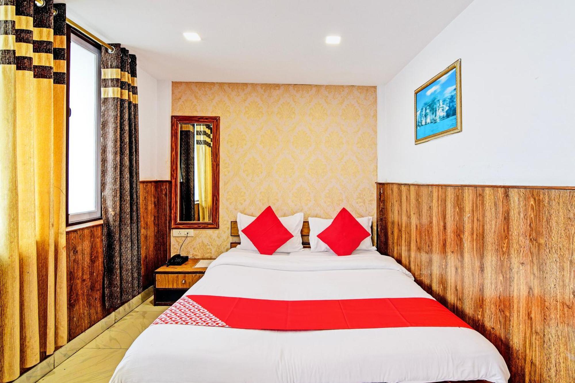 Hotel O Shanti Palace