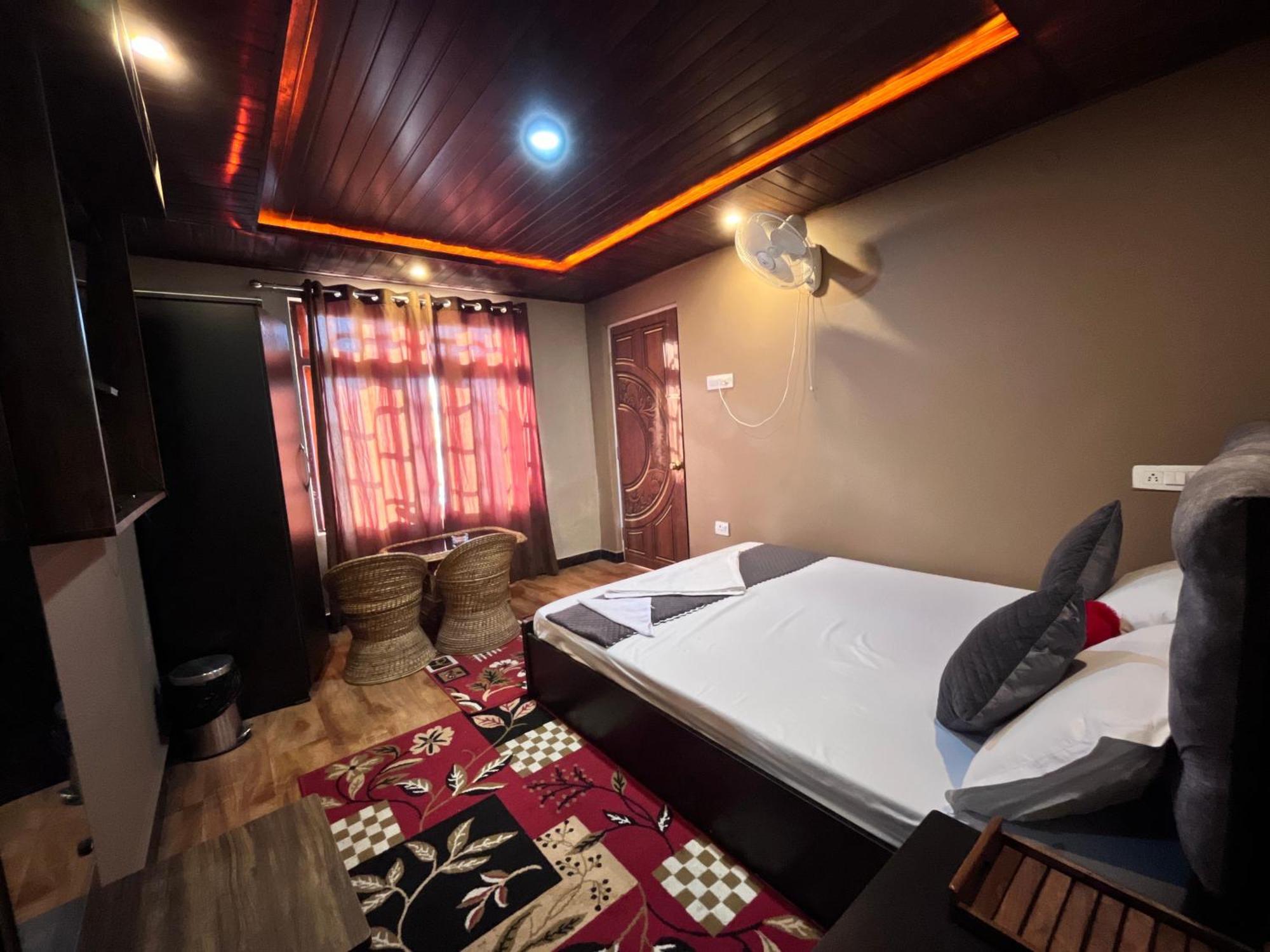 Homestay Traditional & Restaurant !! Kurseong !! In Kurseong