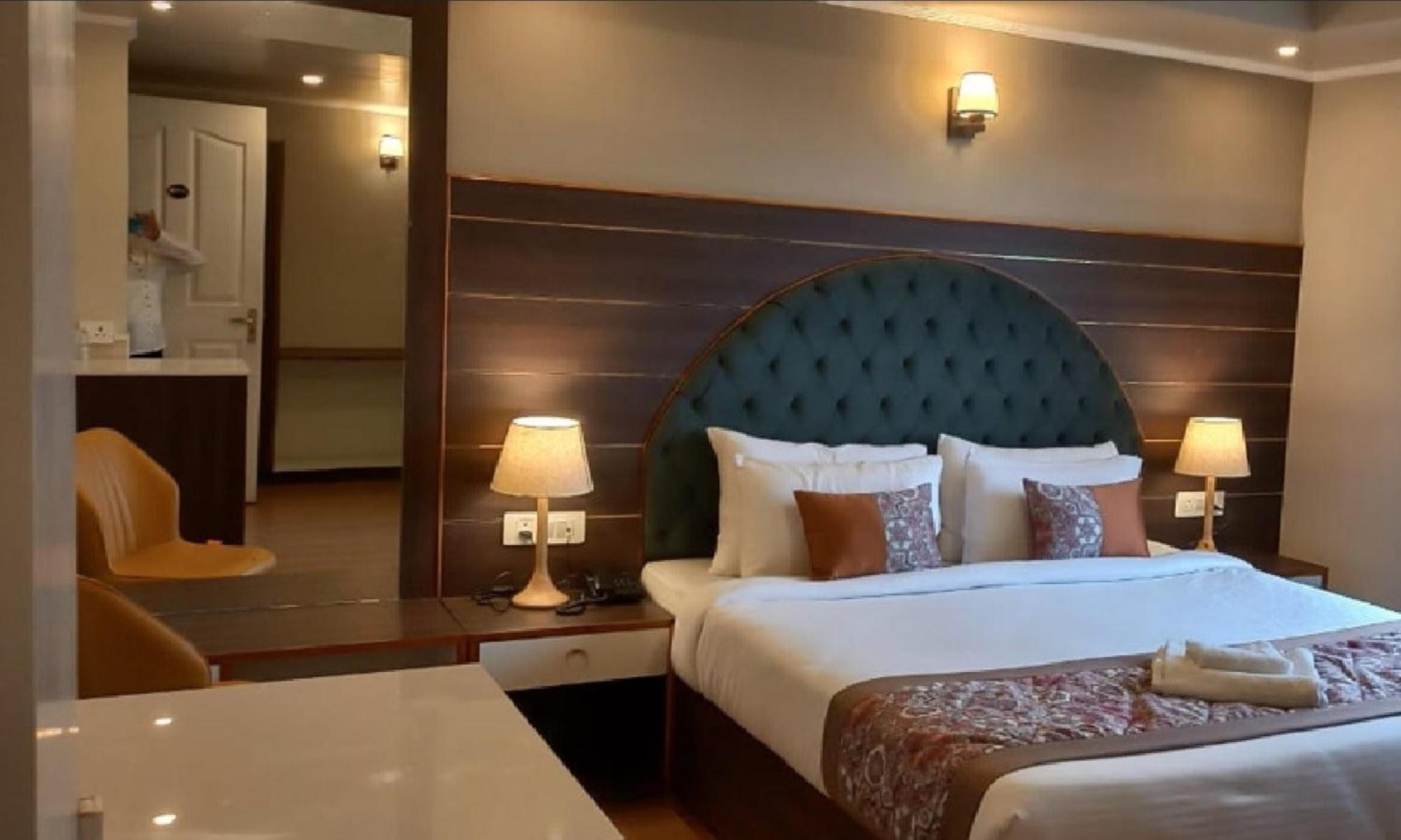 Cliffton Royals 3* Darjeeling (West Bengal)