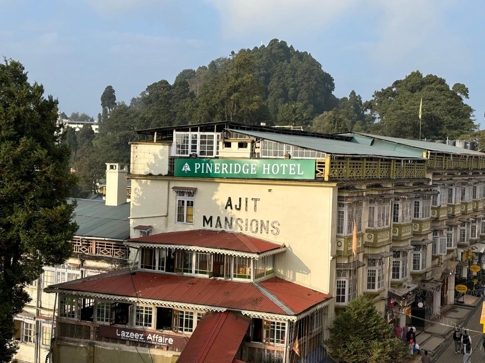 Pineridge At Mall Road *