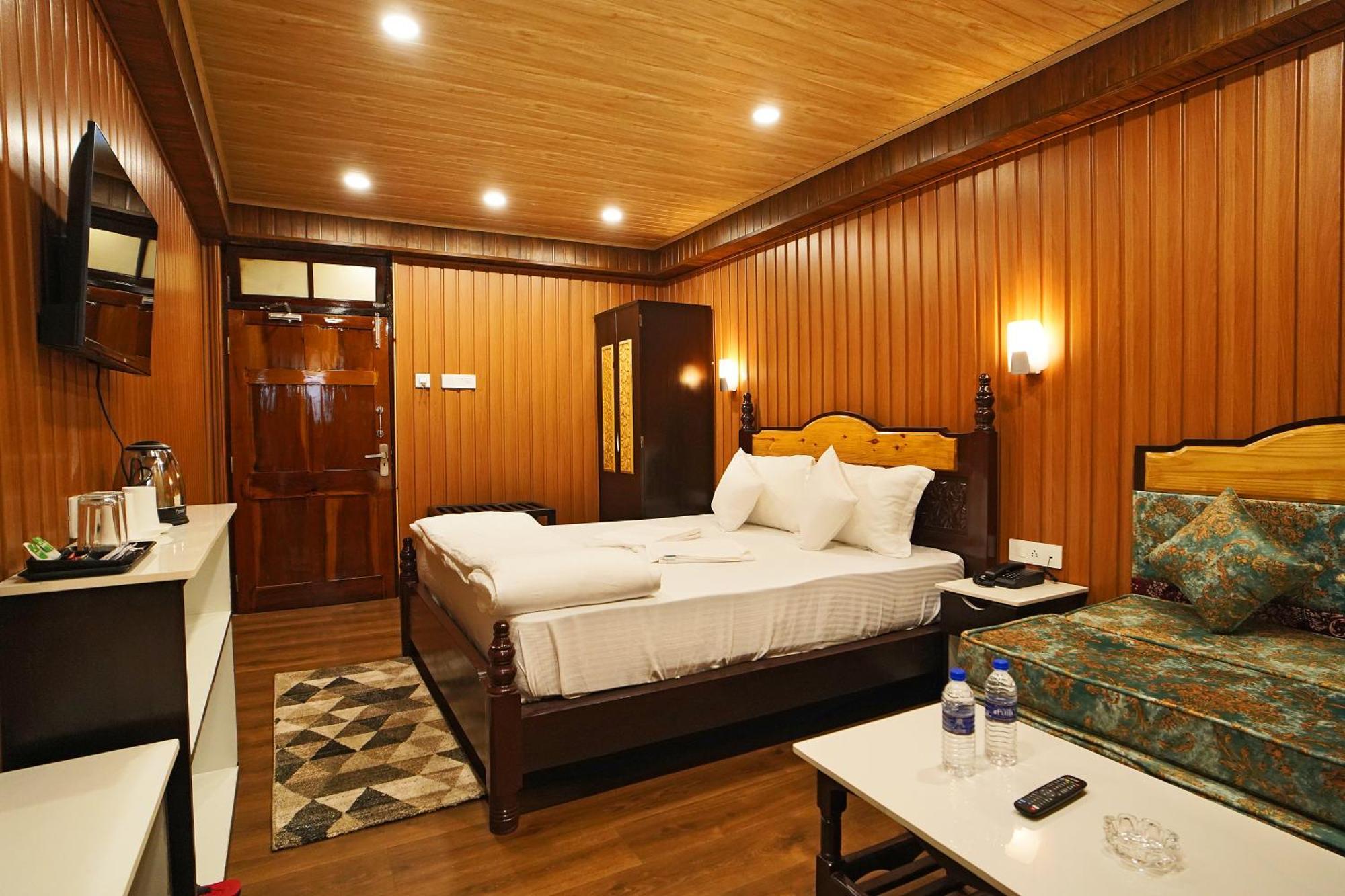 Sher Bengal Darjeeling 100 Mts From Mall Road Couple Friendly Hotel 3*