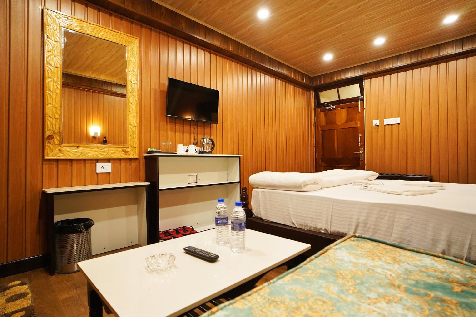 Hotel Sher Bengal Darjeeling 100 Mts From Mall Road Couple Friendly Darjeeling (West Bengal)
