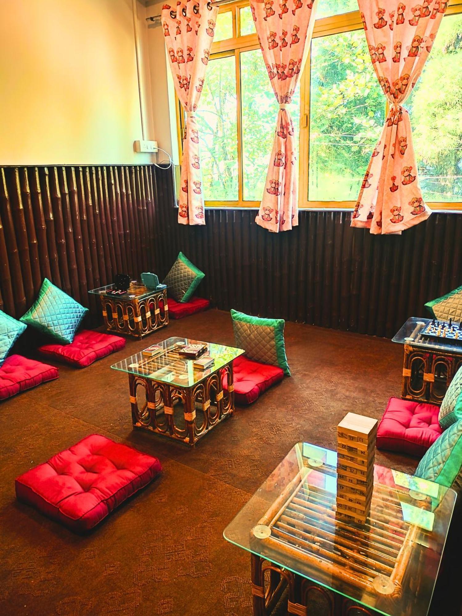 Hidden Monkey Backpackers Darjeeling, Batasia Hostel Darjeeling (West Bengal)