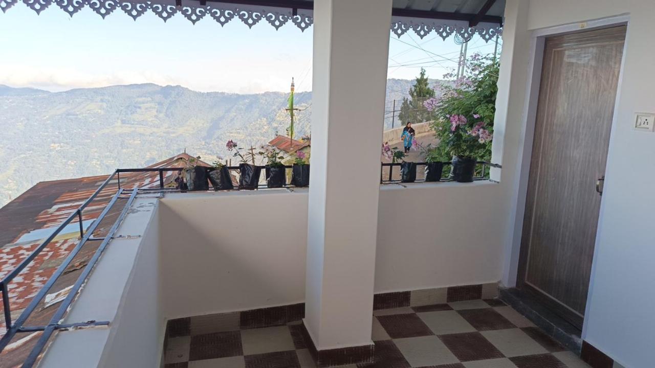 Tashi Delek