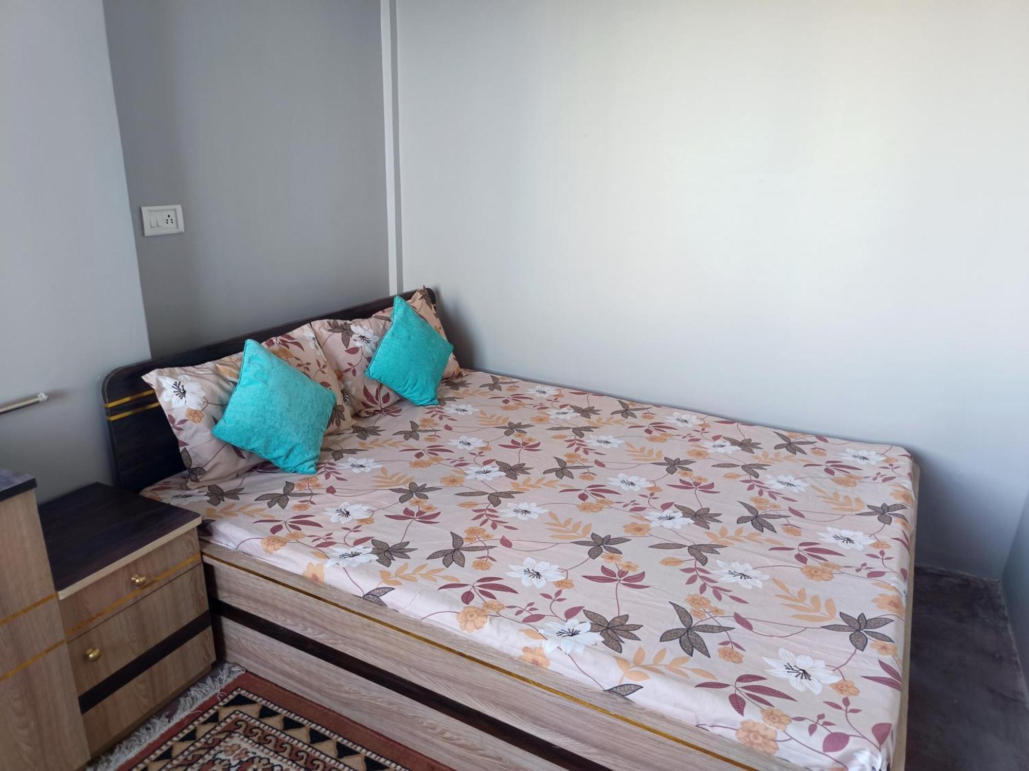 Tashi Delek Bed & Breakfast *