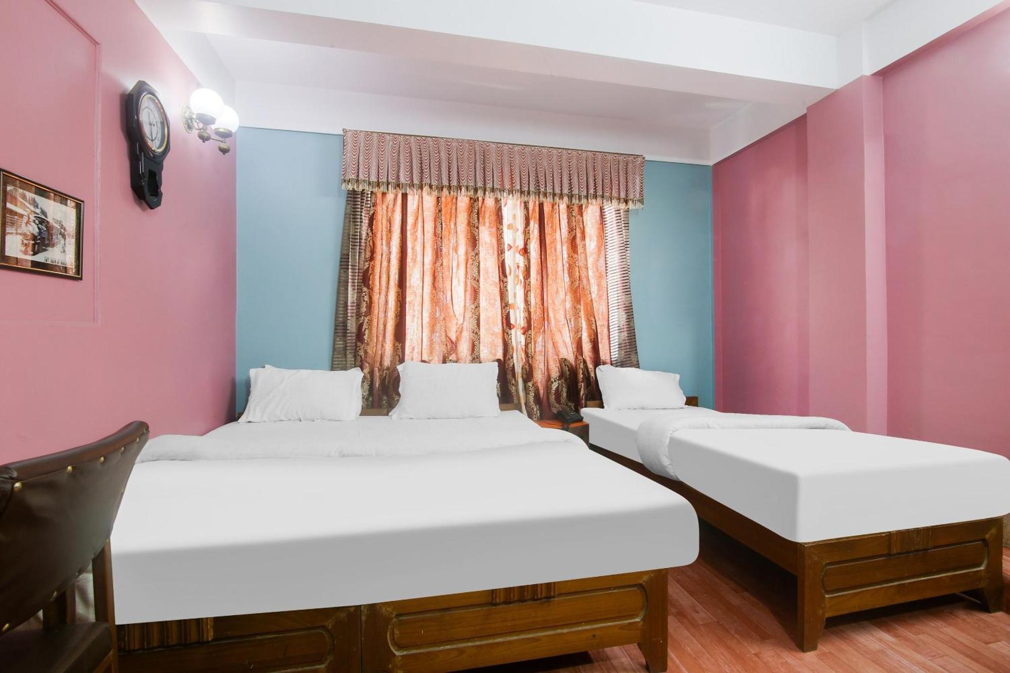 Collection O Crystal Palace Darjeeling (West Bengal)