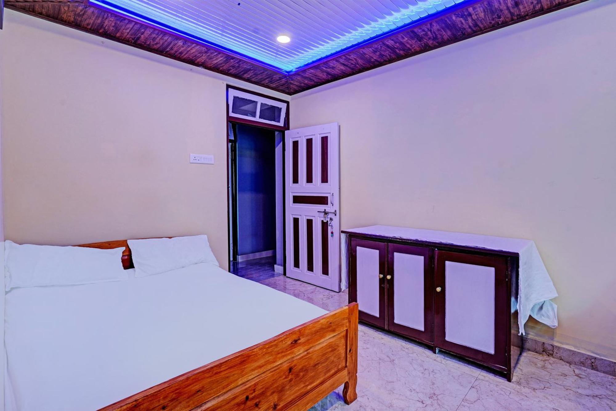 Hotel O Adarash