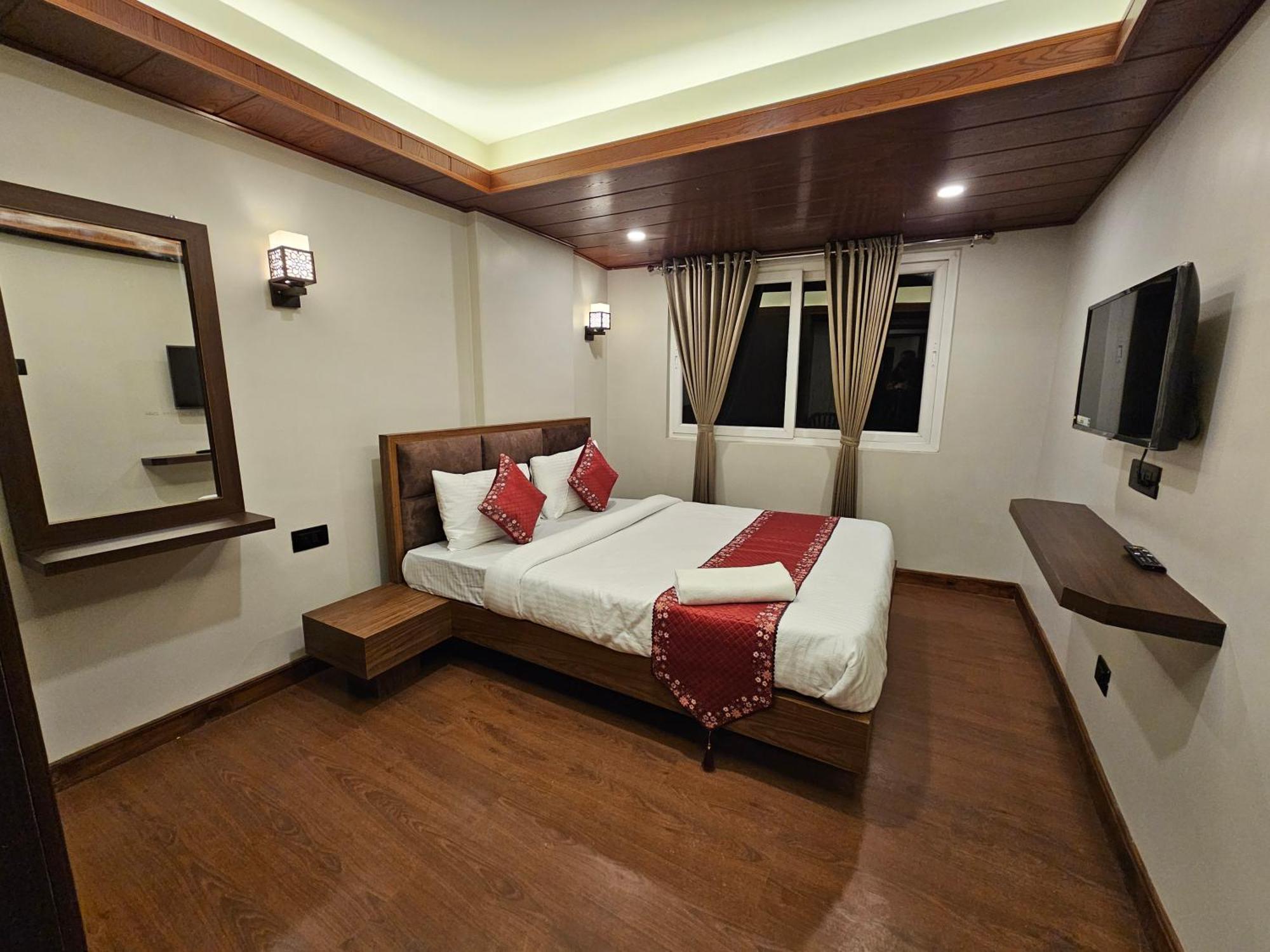 Tara Palace Darjeeling Hotel