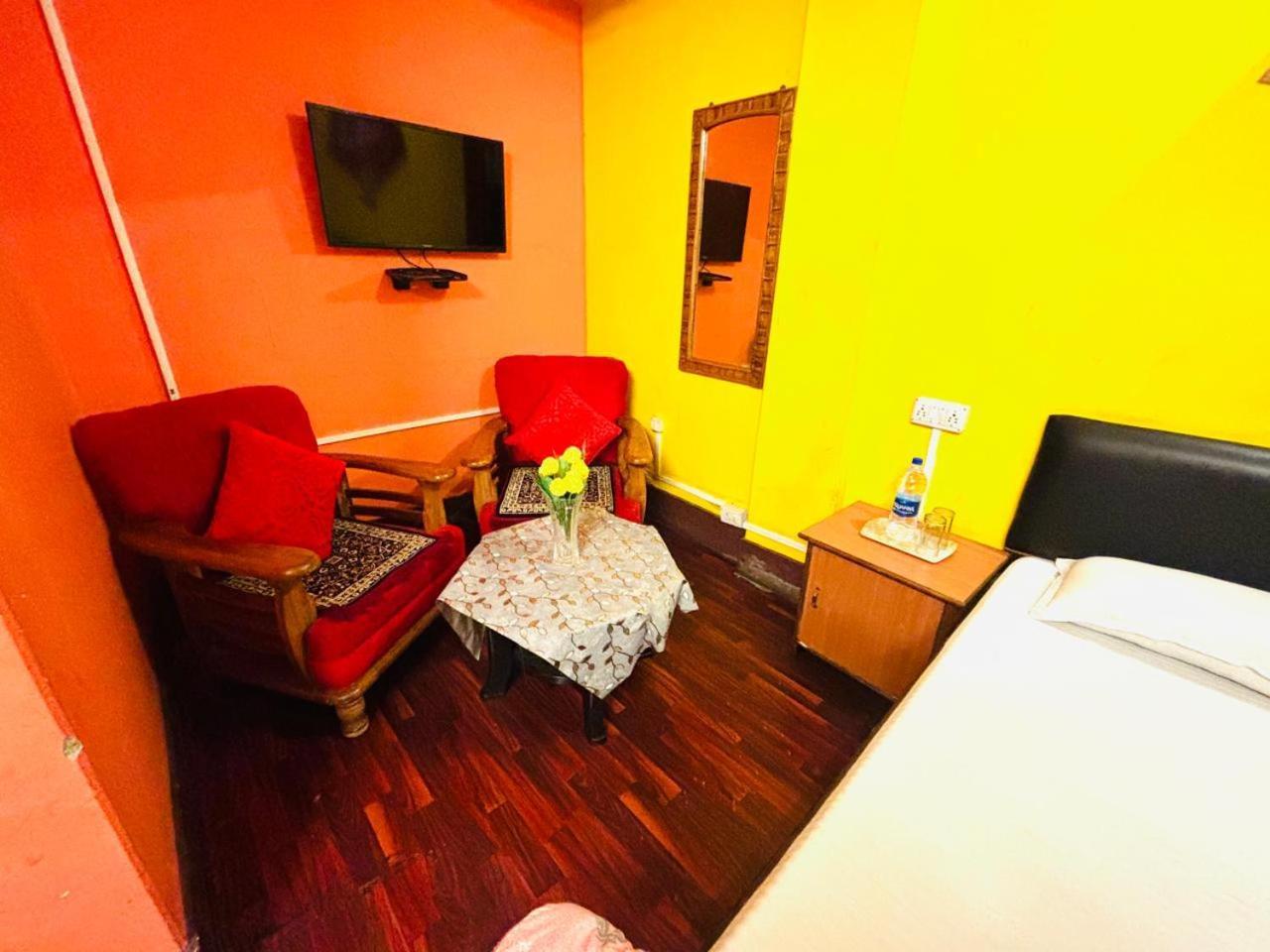 Diyalodged Lodge Darjeeling (West Bengal)