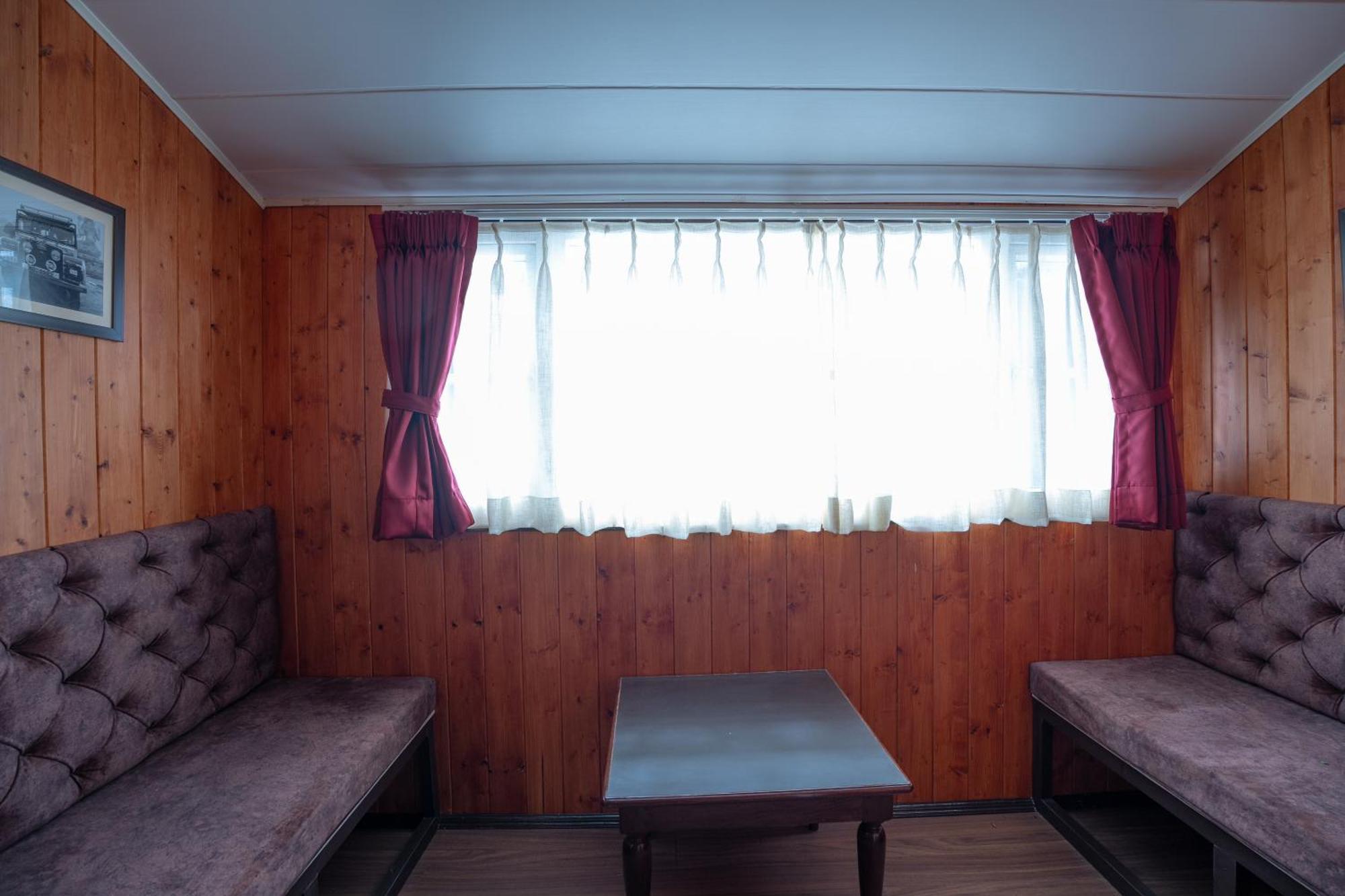 Poshtel, Meghma , Sandakphu Hostel