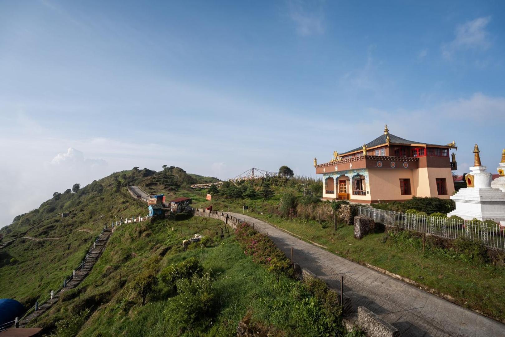 Poshtel, Meghma , Sandakphu Darjeeling (West Bengal)