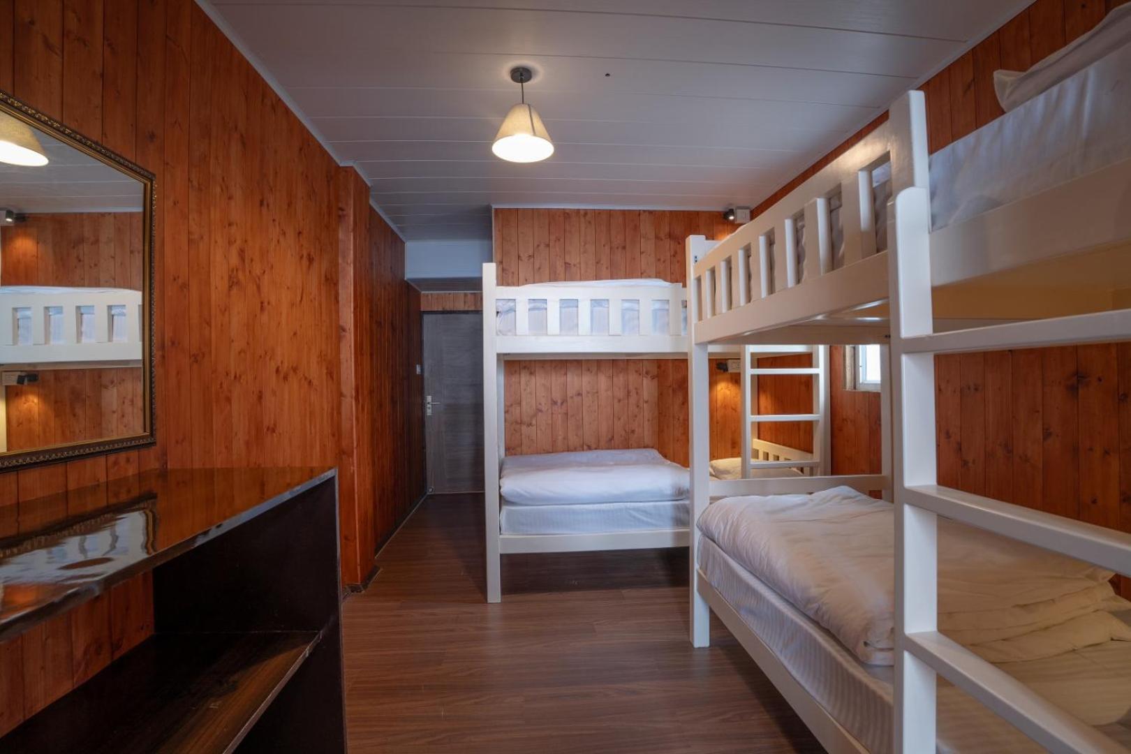 Poshtel, Meghma , Sandakphu Hostel Darjeeling (West Bengal)