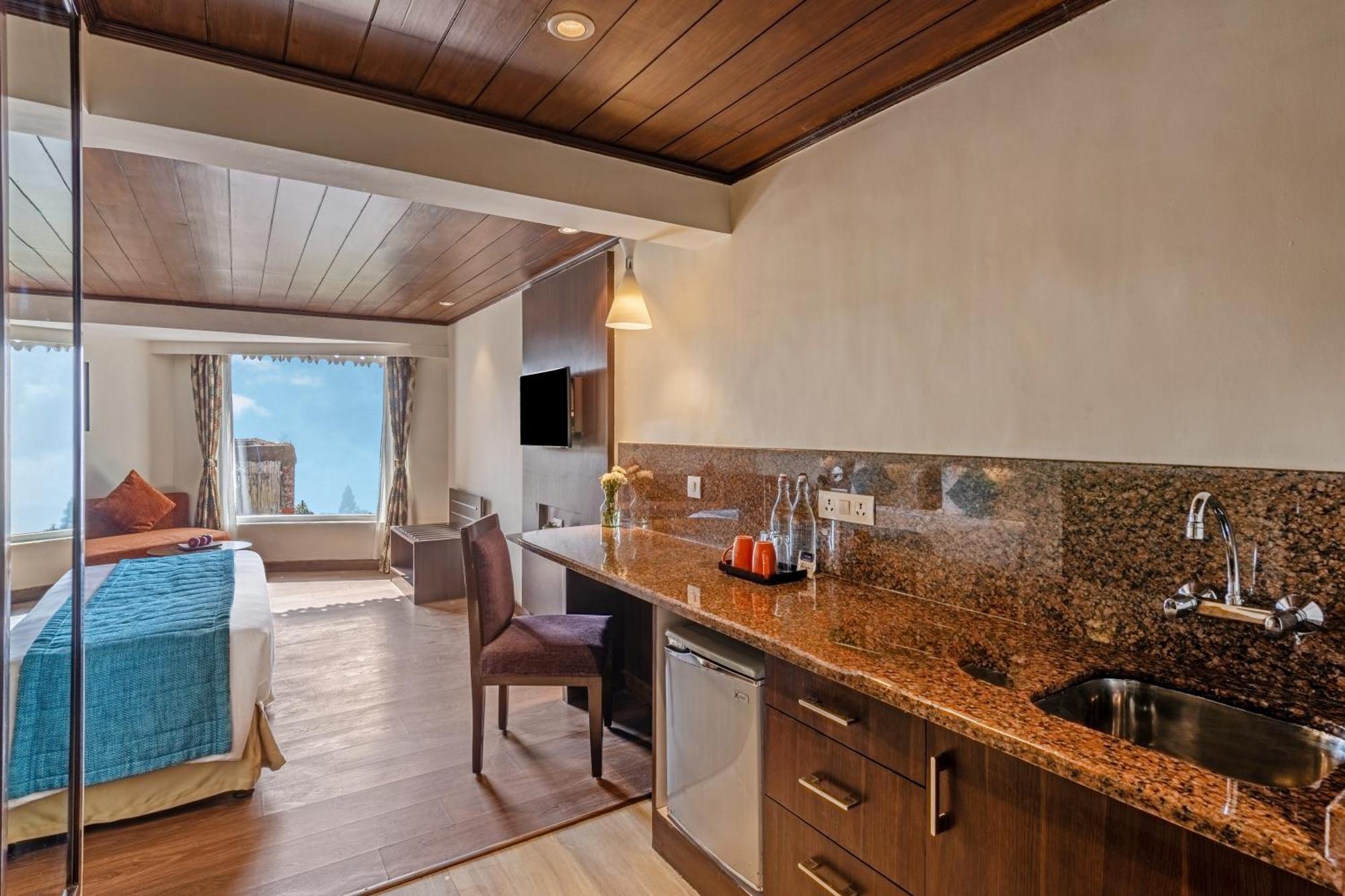 Sterling Darjeeling 4*