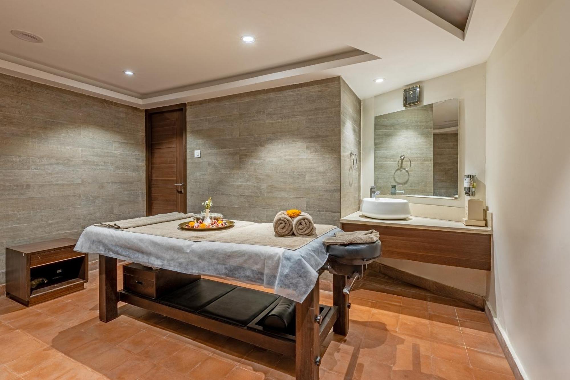 Resort Sterling Darjeeling 4*