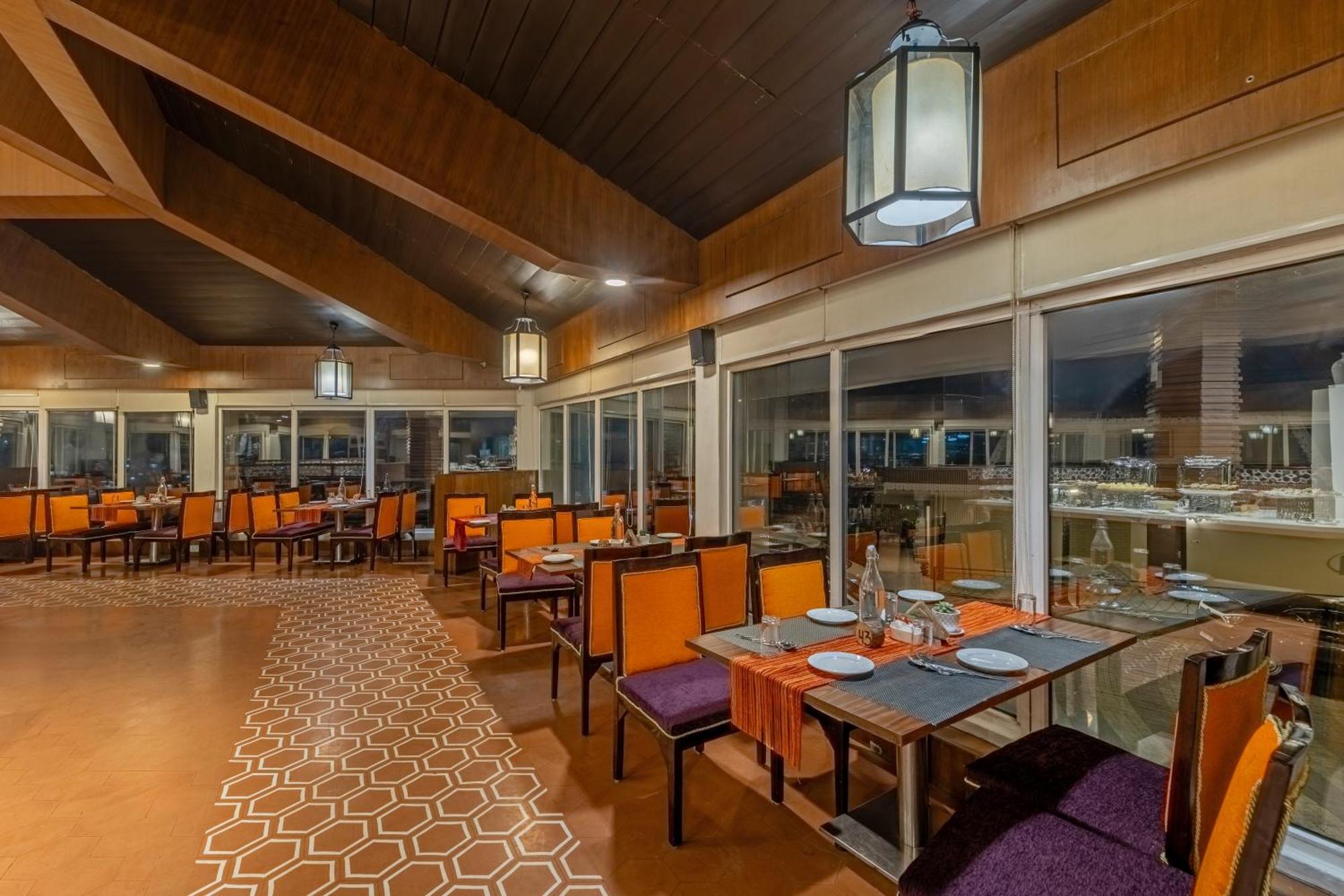 Sterling Darjeeling Resort 4*