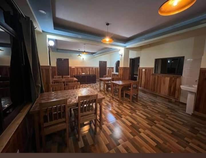 Om Residency Hotel Darjeeling (West Bengal)