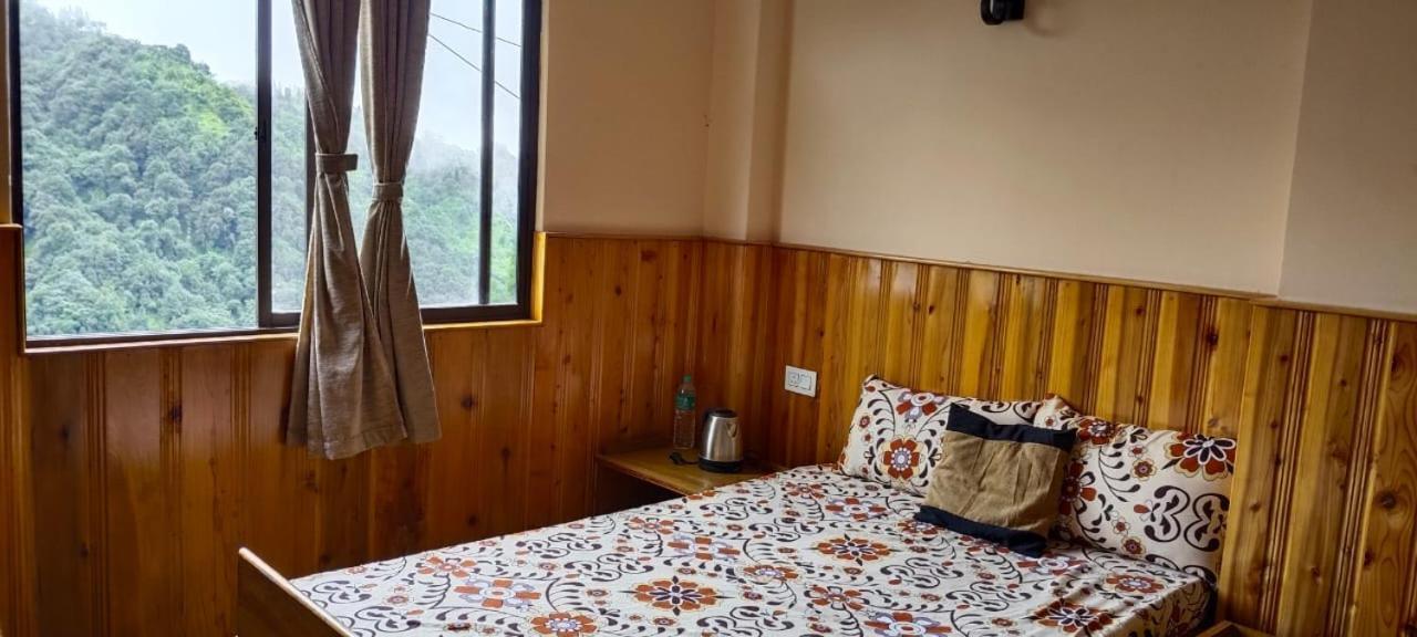 Hotel Om Residency *