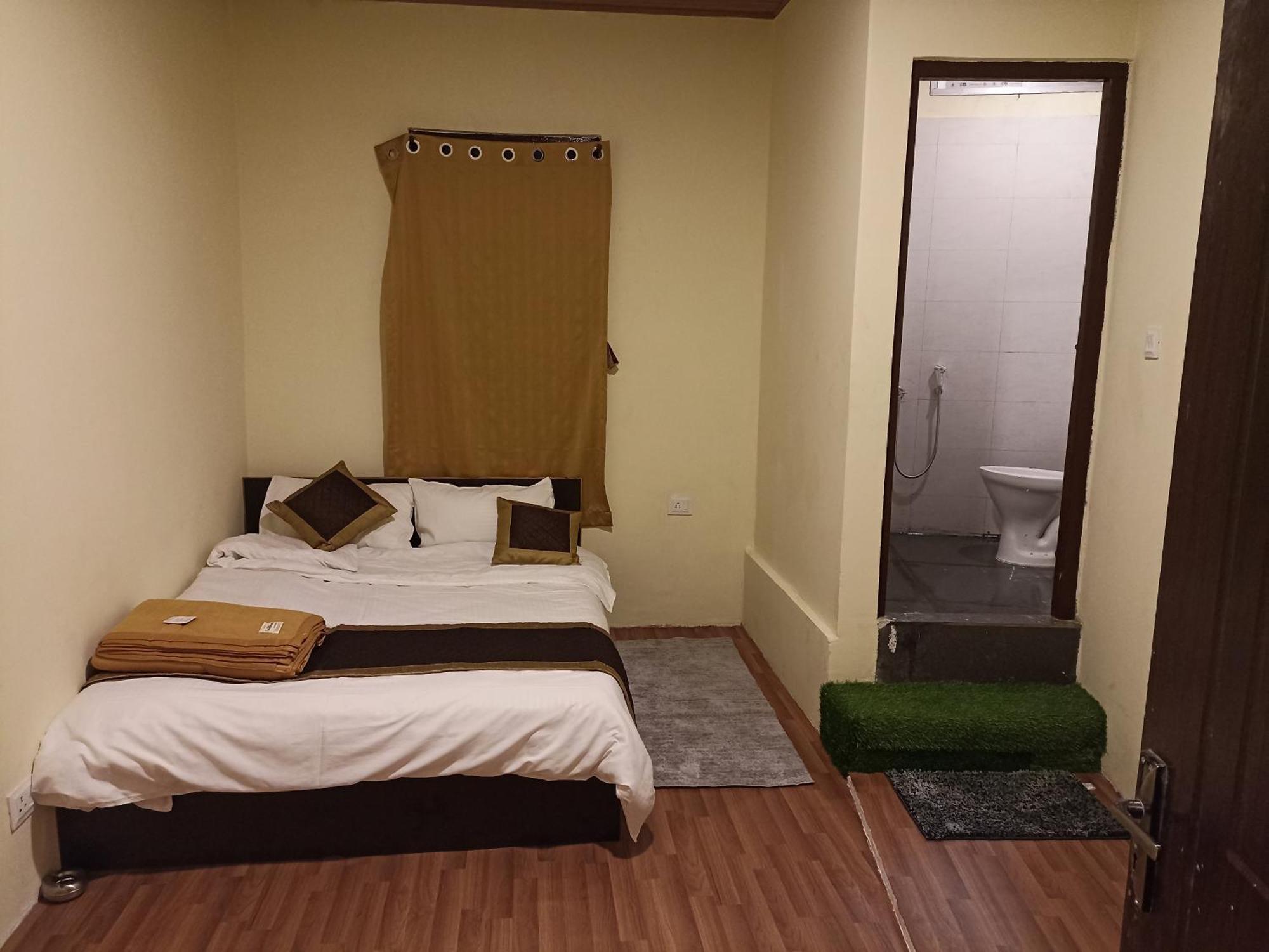 Monalisa Hotel Darjeeling (West Bengal)