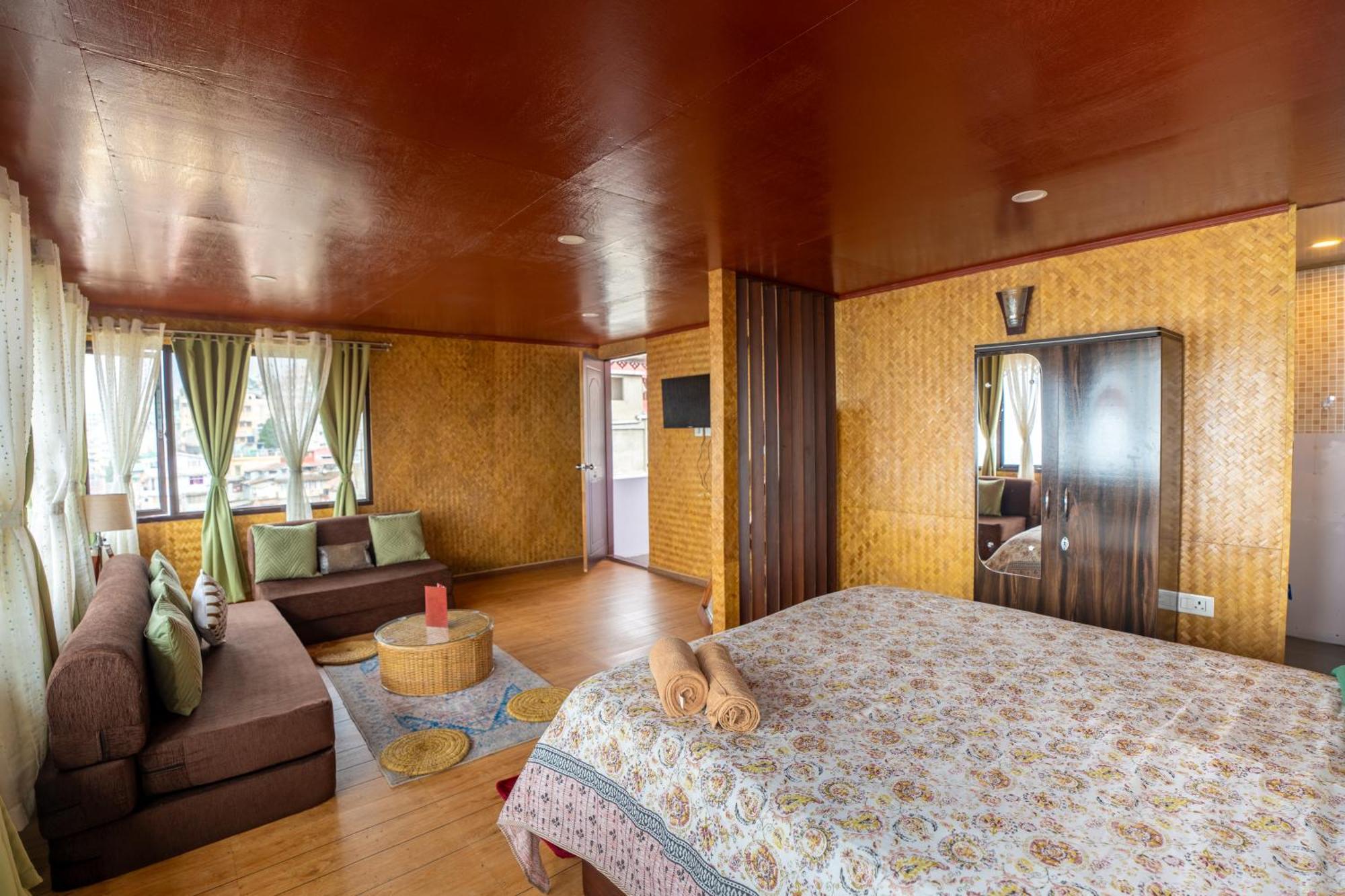Monratino Himadrie -2 Mins Walk From Mall Road - Have Kanchenjunga Mountain View Darjeeling (West Bengal)