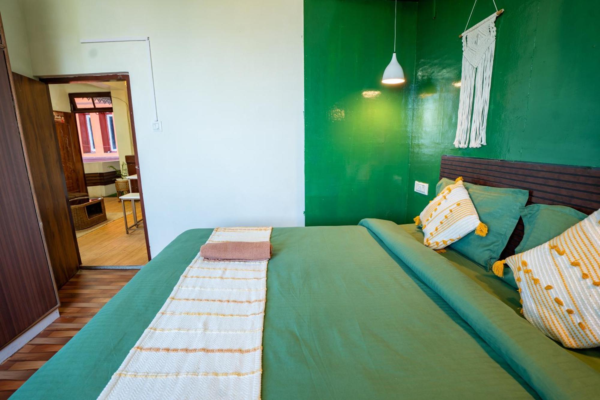 Bed & Breakfast Monratino Himadrie -2 Mins Walk From Mall Road - Have Kanchenjunga Mountain View