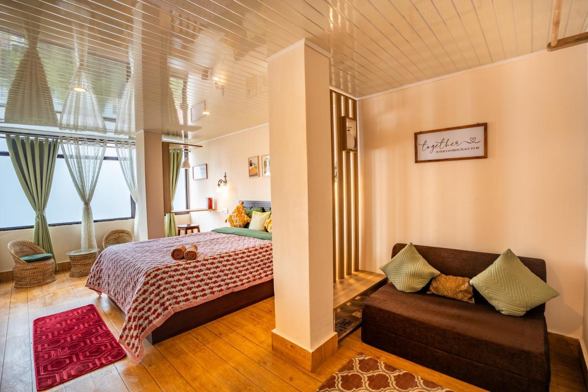 Monratino Himadrie -2 Mins Walk From Mall Road - Have Kanchenjunga Mountain View * Darjeeling (West Bengal)