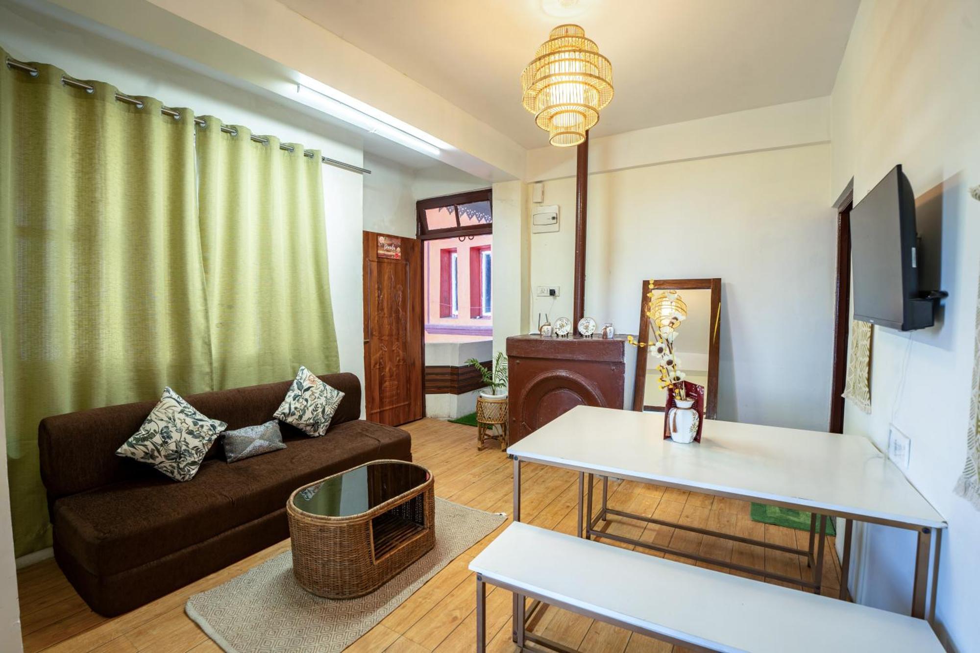 Monratino Himadrie -2 Mins Walk From Mall Road - Have Kanchenjunga Mountain View * Darjeeling (West Bengal)