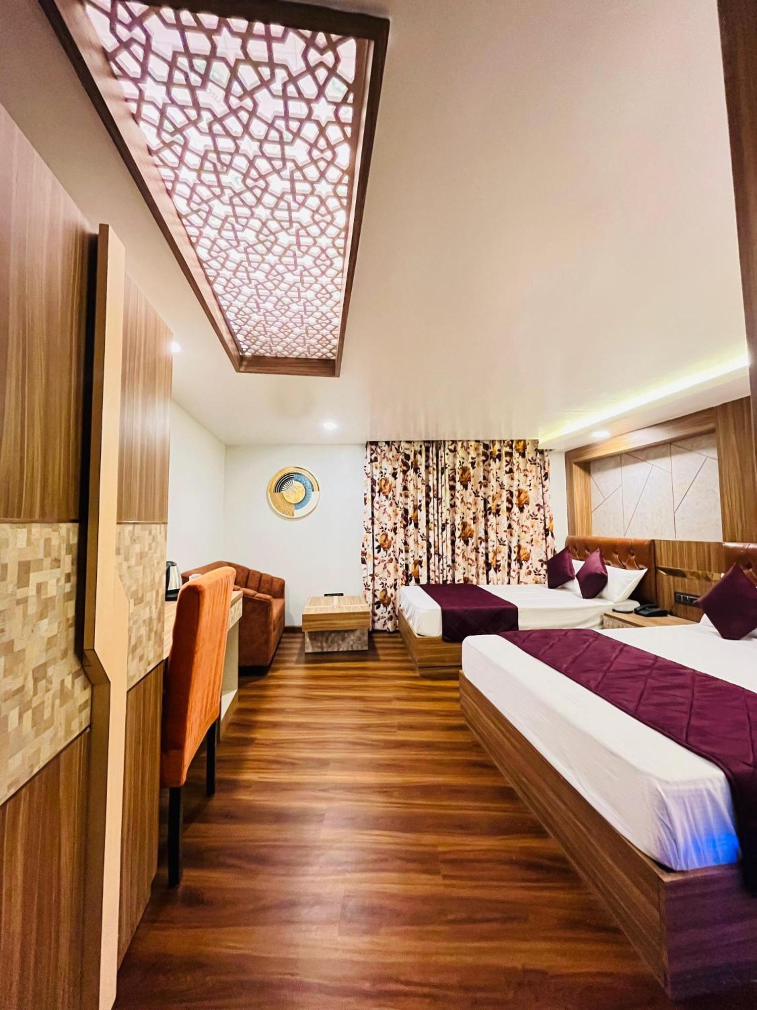 Luxury At Broadway Boutique Mall Road Chowrasta Near Mahakal Temple 3* Darjeeling (West Bengal)
