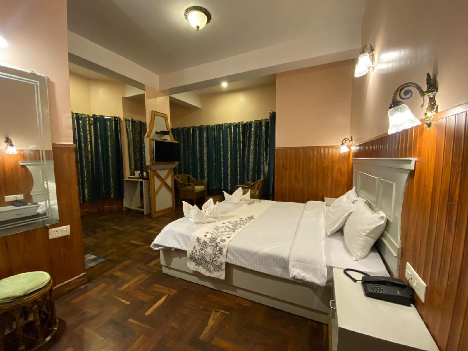 Hotel Lamahatta Residency