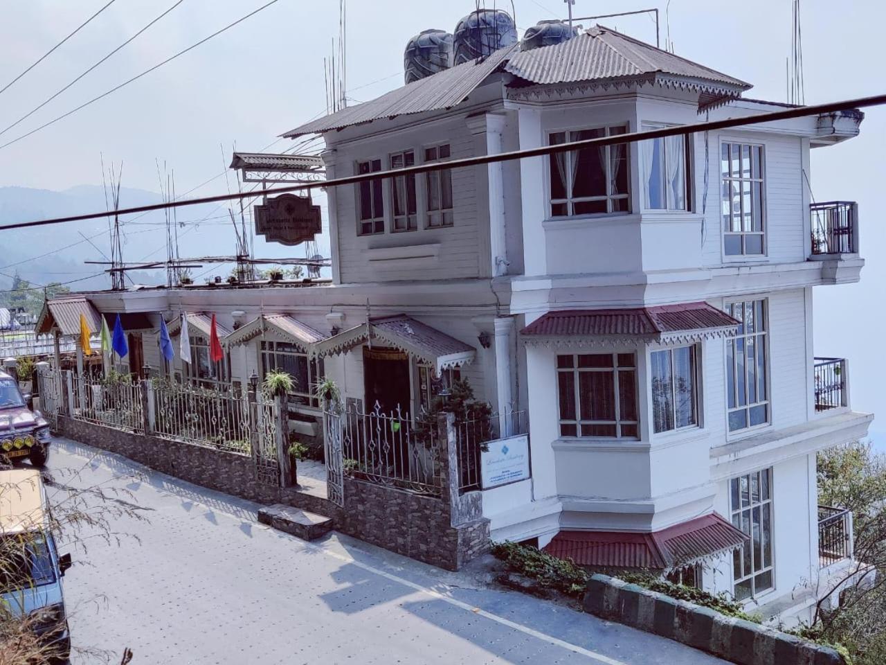 Lamahatta Residency Hotel 3*