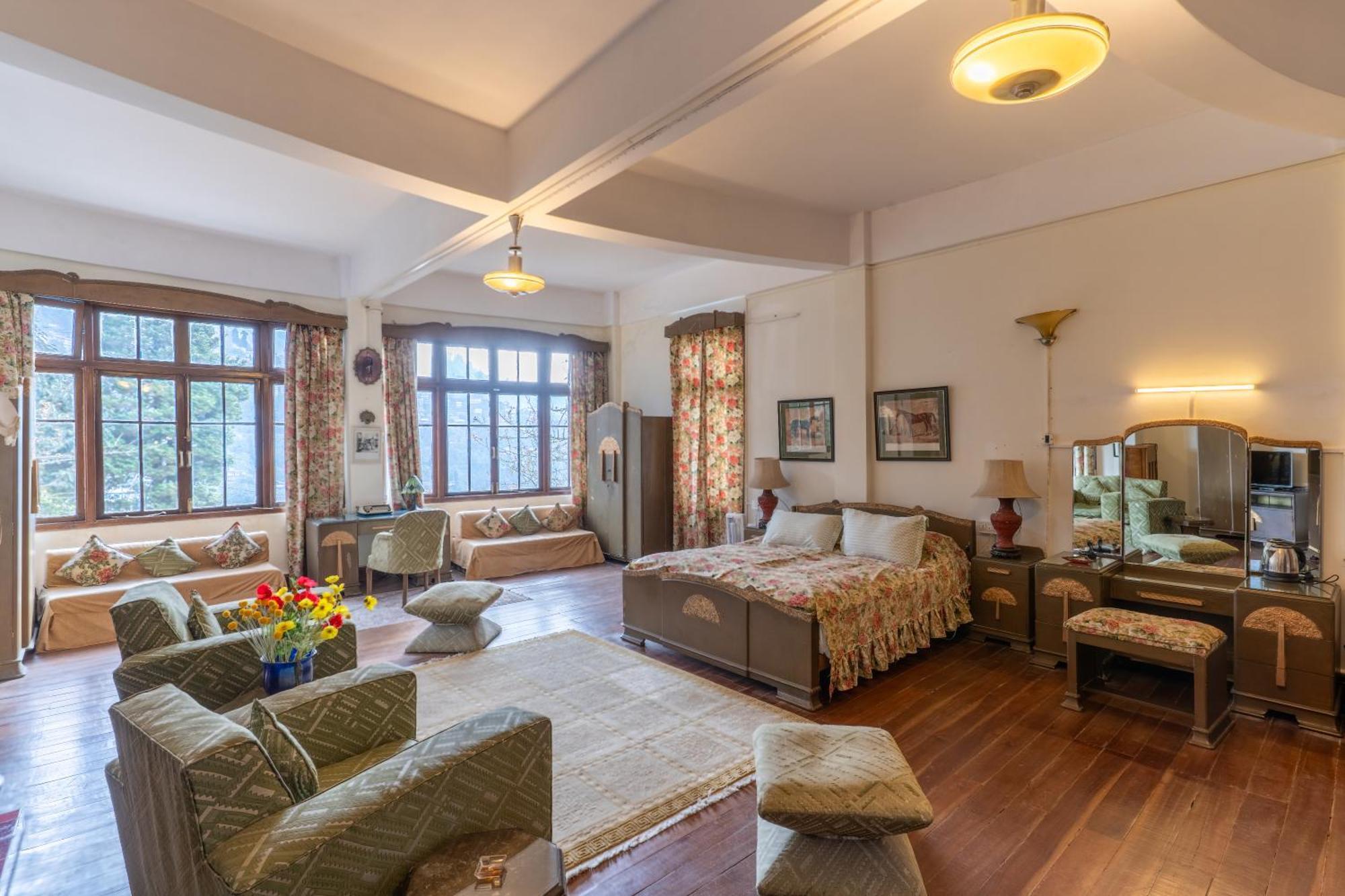 Burdwan Palace - A Journey Into Timeless Legacy, Darjeeling