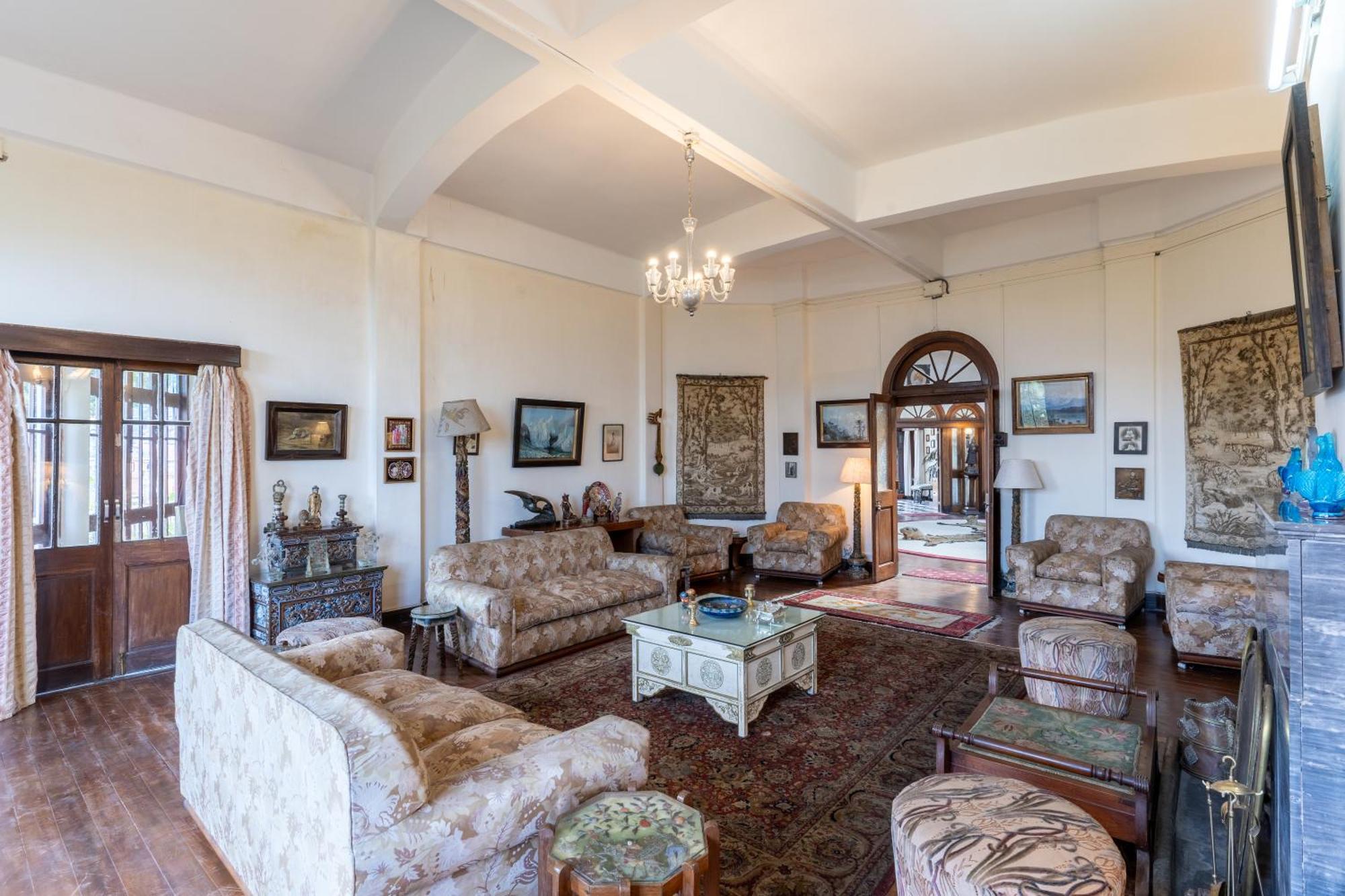 Burdwan Palace - A Journey Into Timeless Legacy, Darjeeling Villa Darjeeling (West Bengal)