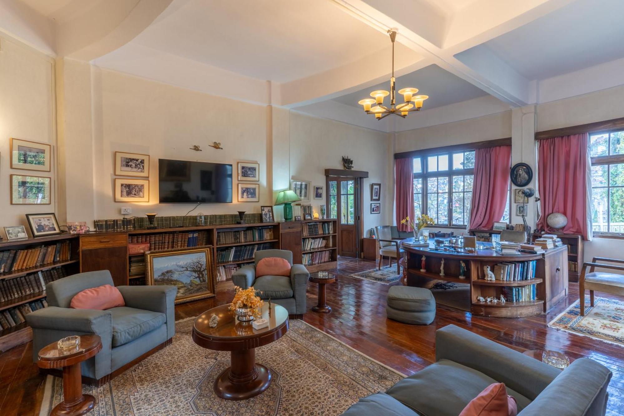 Villa Burdwan Palace - A Journey Into Timeless Legacy, Darjeeling *
