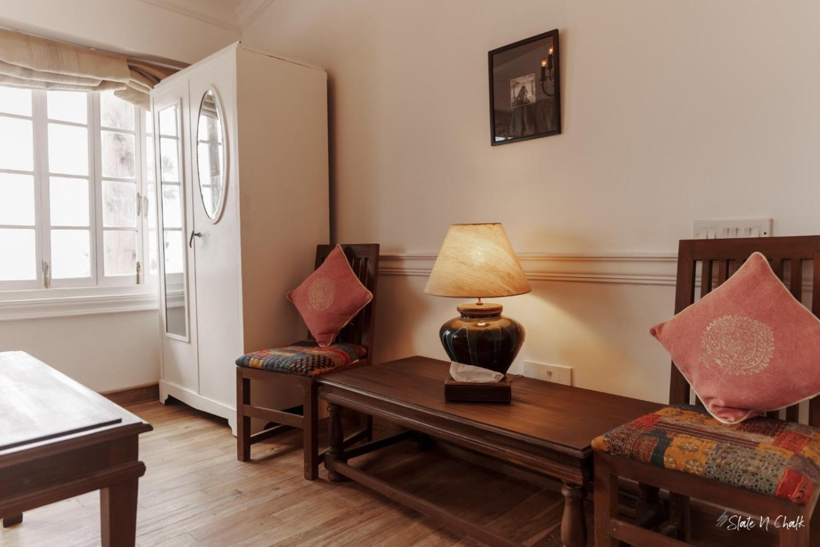 Chhota Haazri, By The Rajbari Bawali Resort Darjeeling (West Bengal)