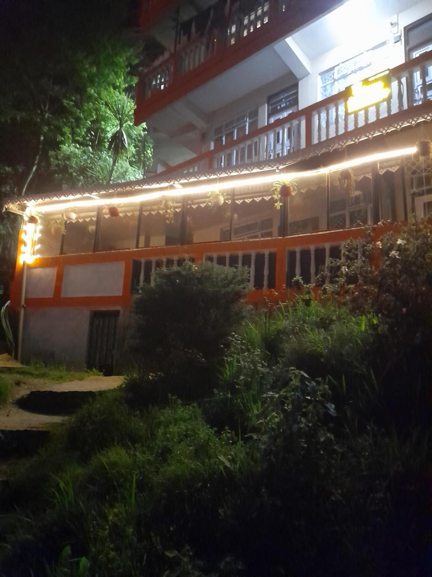 Yalung Bed & Breakfast *
