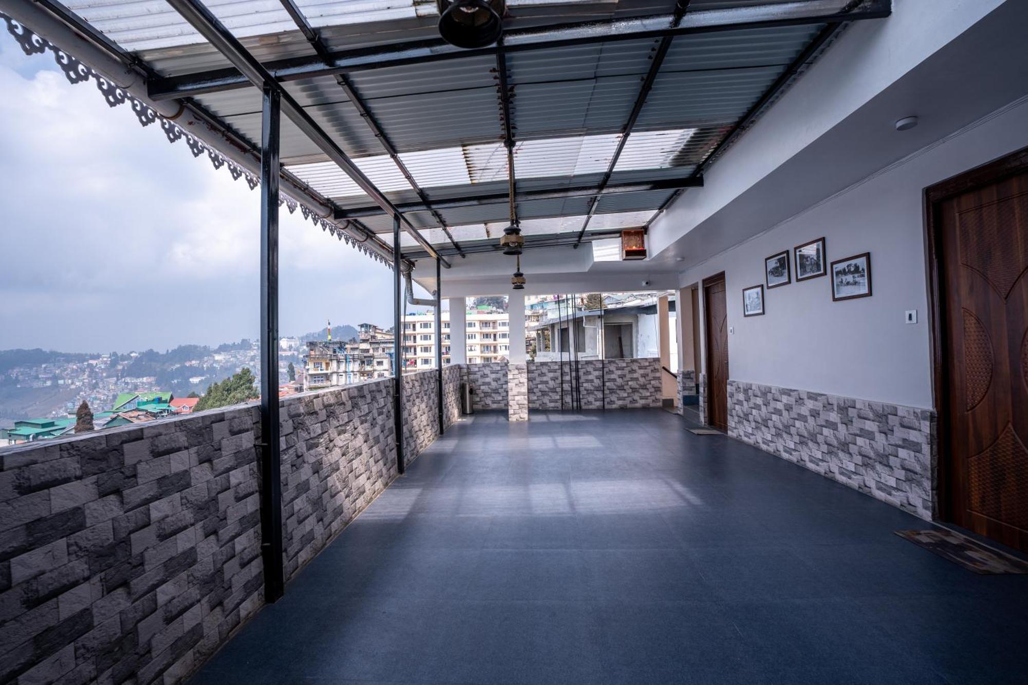 Hotel Darjeeling Deluxe