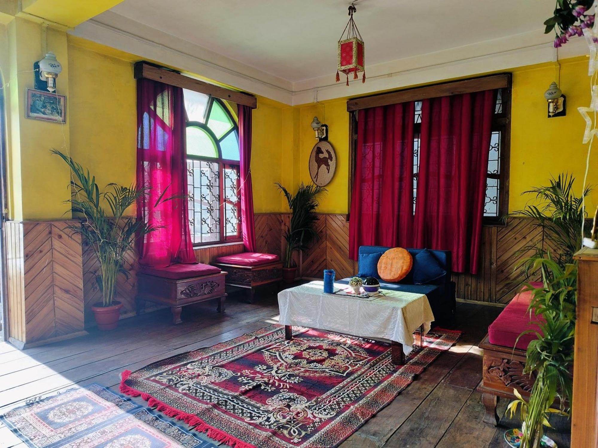 Gruhamstay Homestay *