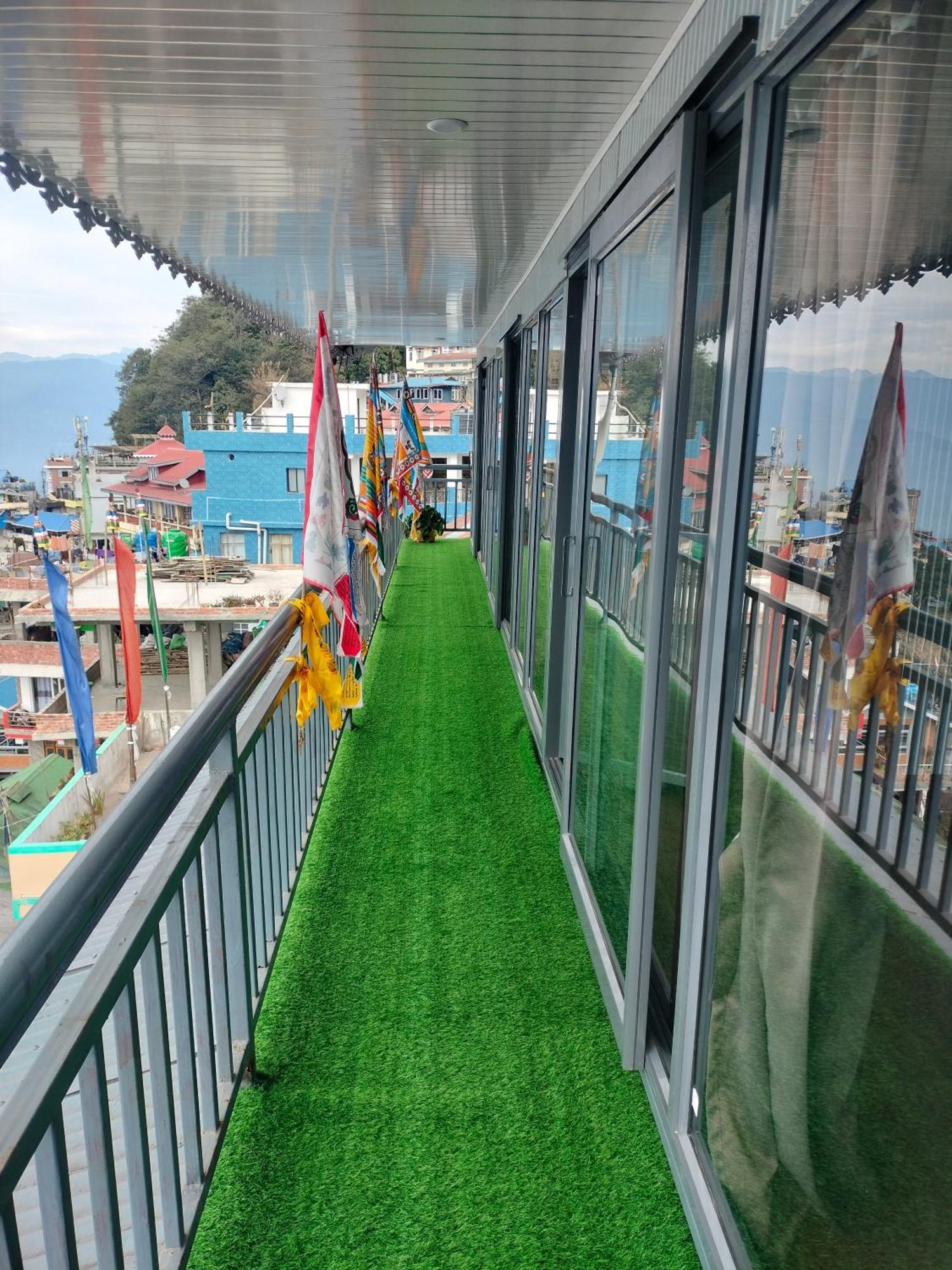 Outstation * Darjeeling (West Bengal)