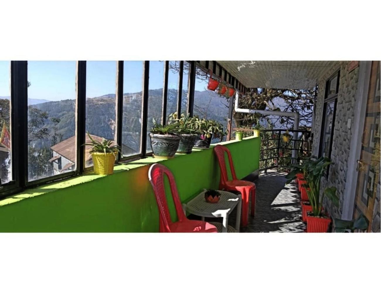 Jambling Sherpa , Darjeeling Hotel