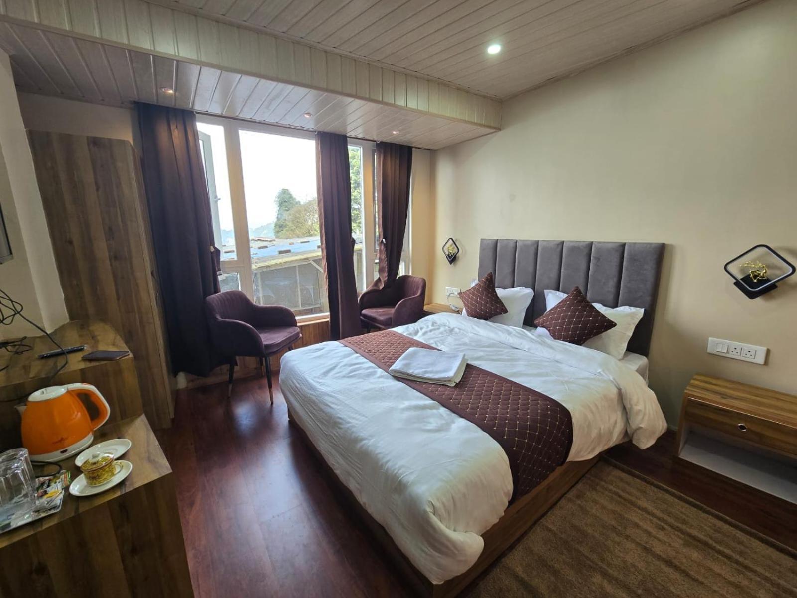 Himalayan Meadows Hotel