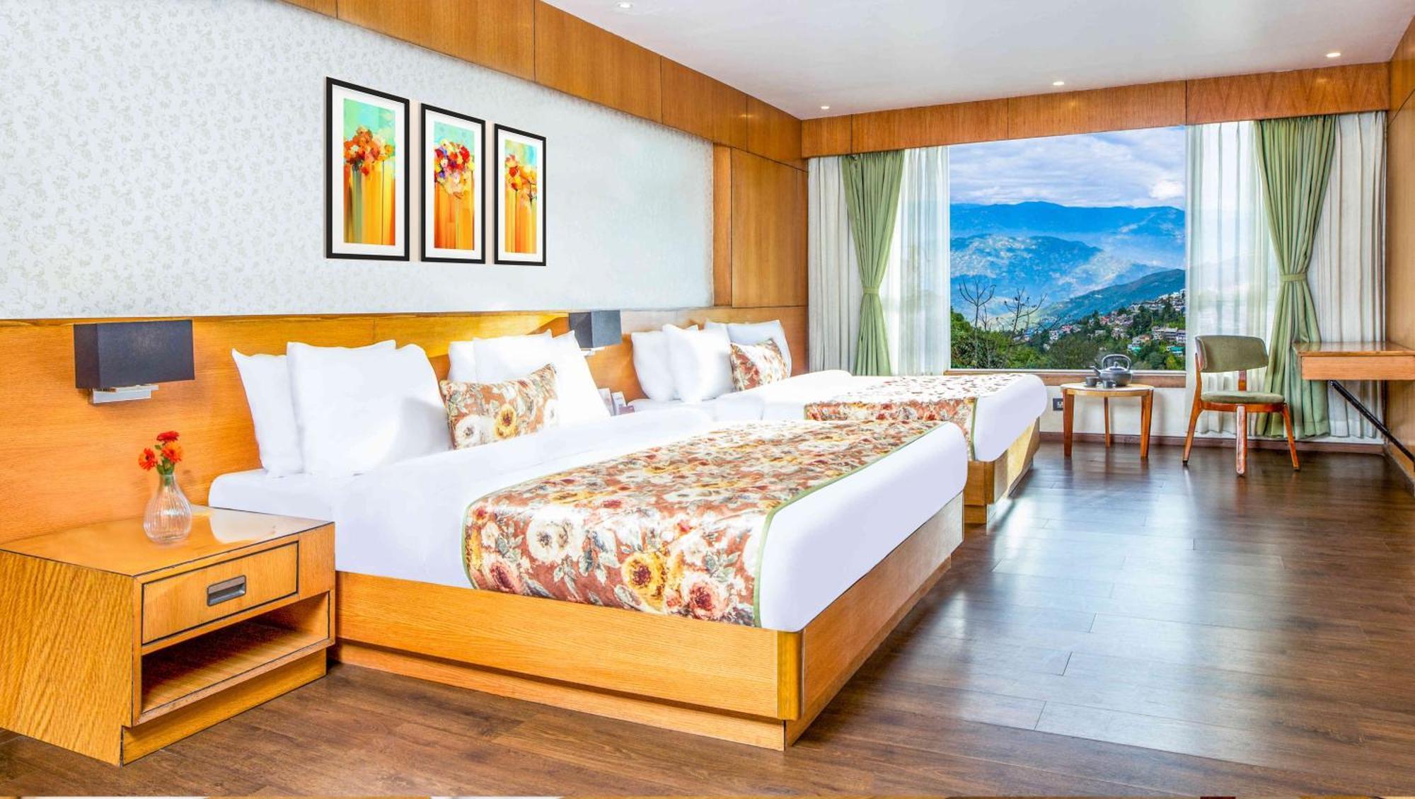 Hotel Summit Montana & At Mall Darjeeling (West Bengal)