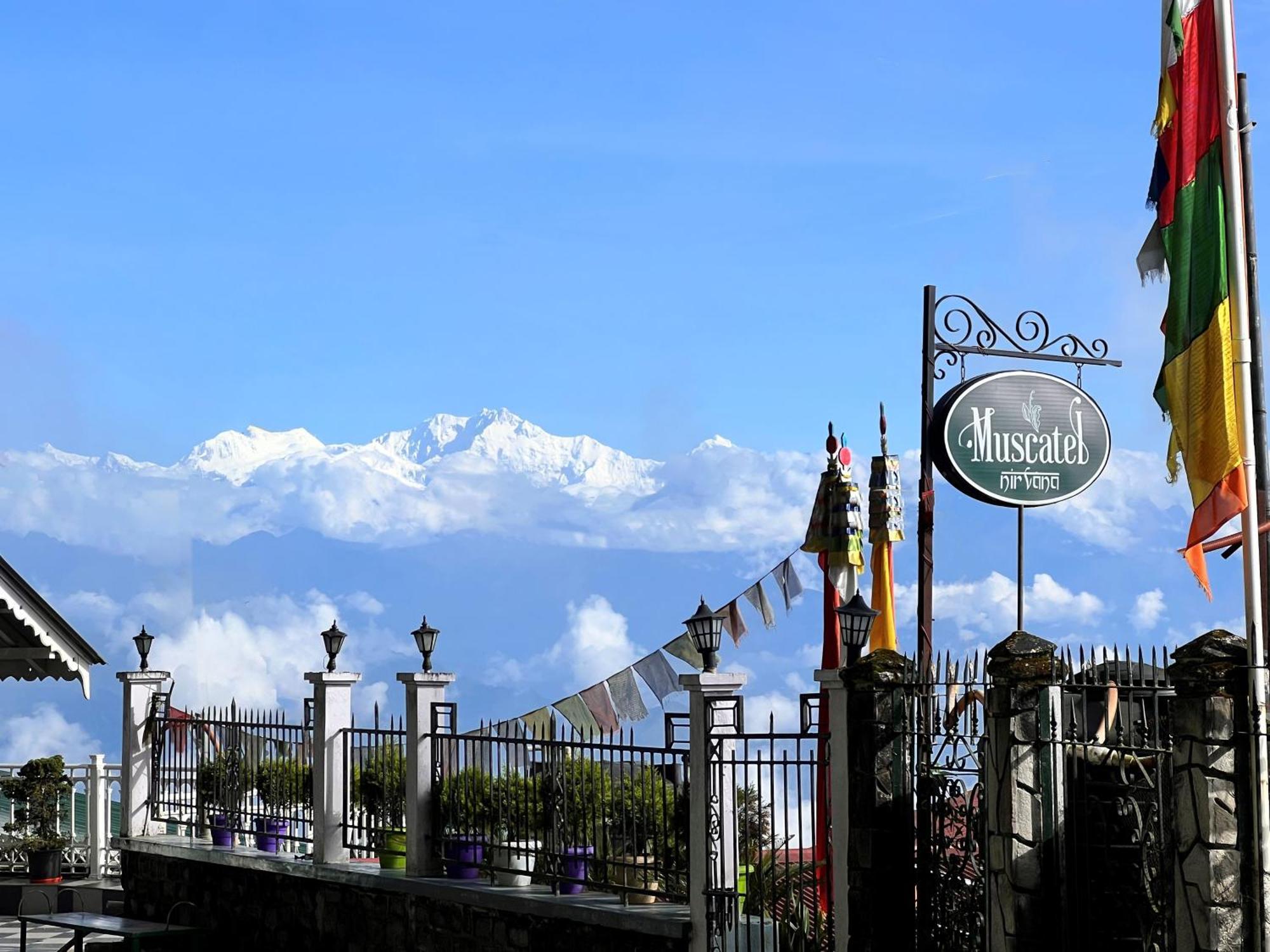 Hotel Muscatel Nirvana - At The Mall Road Darjeeling (West Bengal)