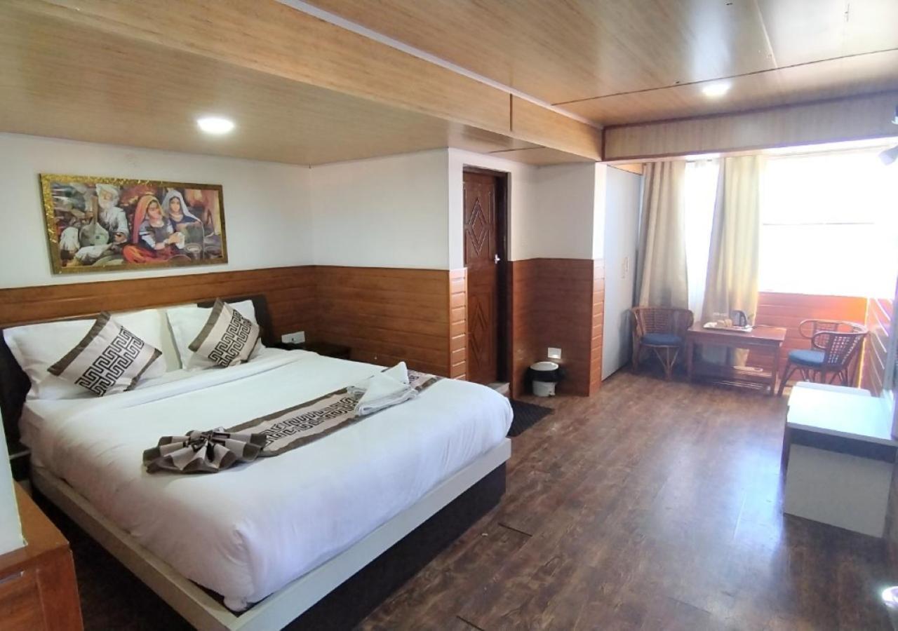 Hotel Grg Kasturi Darjeeling Hills View For Family & Friend 3*