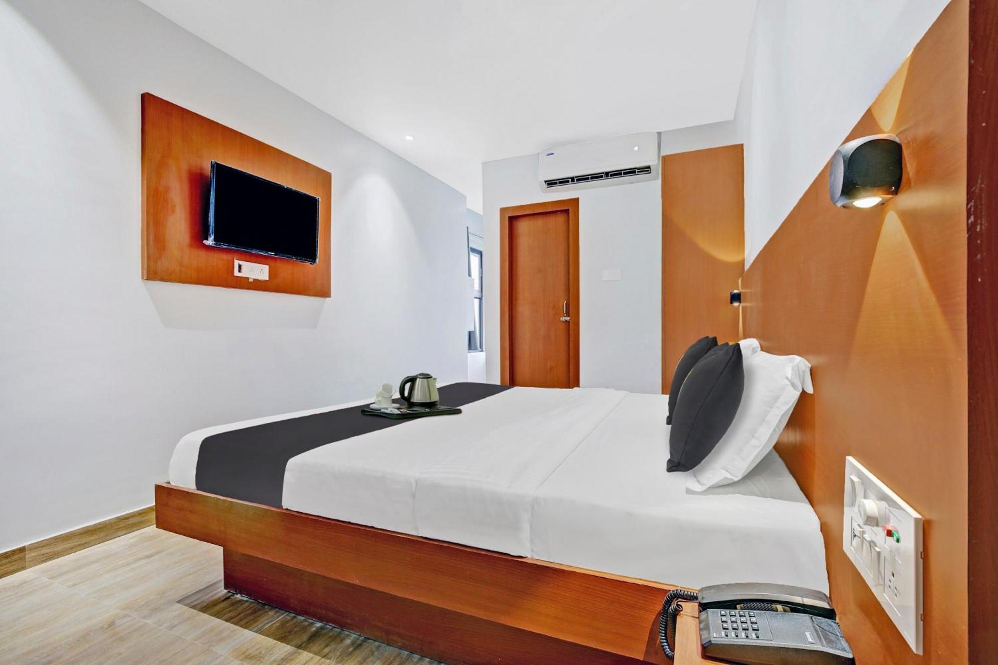 Hotel White Lotus Near Darjeeling Railway Station