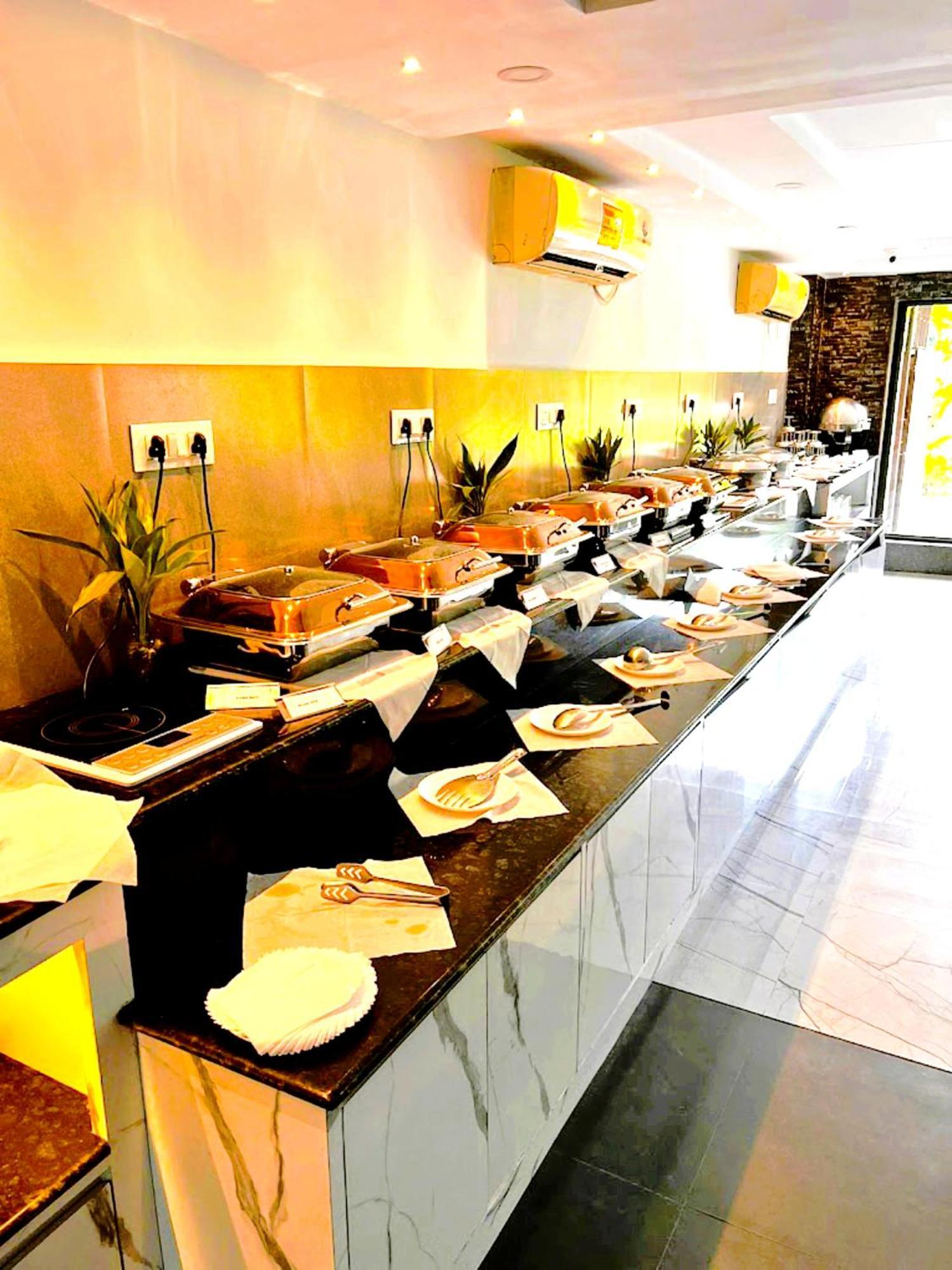Hotel Darjeeling D R E A M L A N D Near Mall Road - Luxury & Spacious - Best Budget *