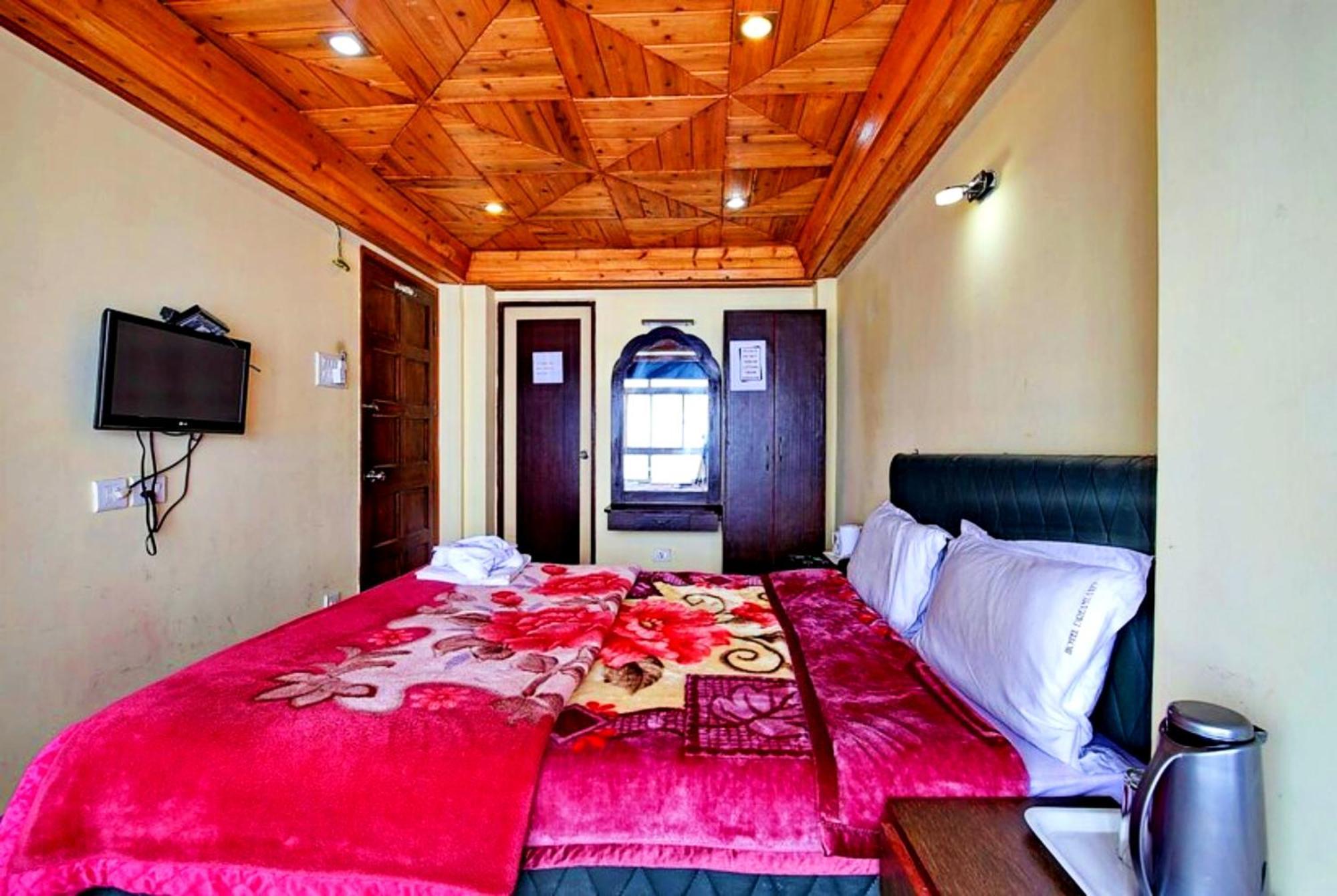 Darjeeling D R E A M L A N D Near Mall Road - Luxury & Spacious - Best Budget