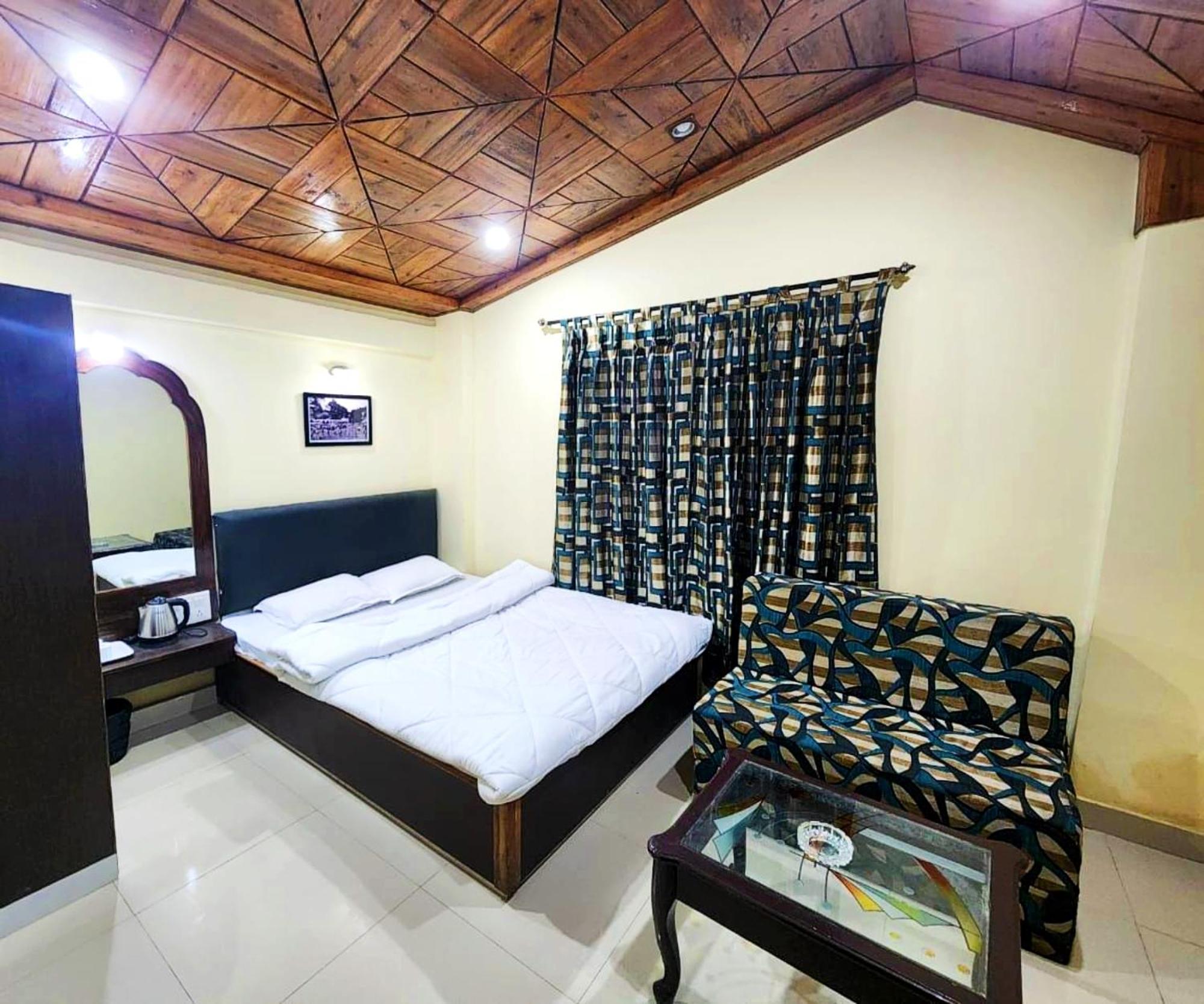 Darjeeling D R E A M L A N D Near Mall Road - Luxury & Spacious - Best Budget Darjeeling (West Bengal)