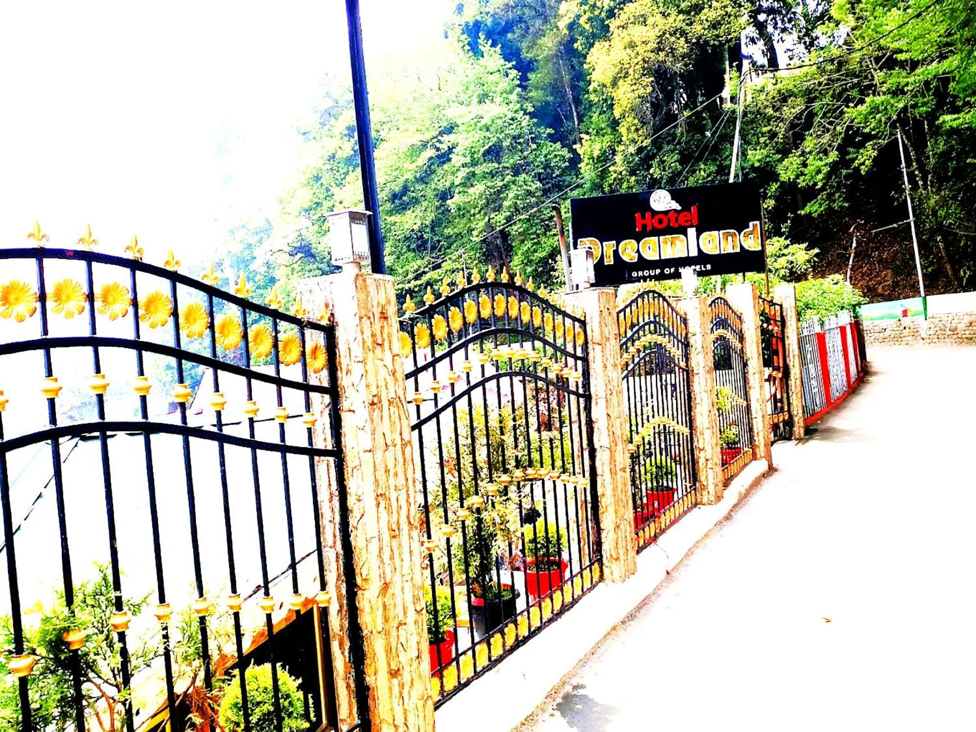 Hotel Darjeeling D R E A M L A N D Near Mall Road - Luxury & Spacious - Best Budget *
